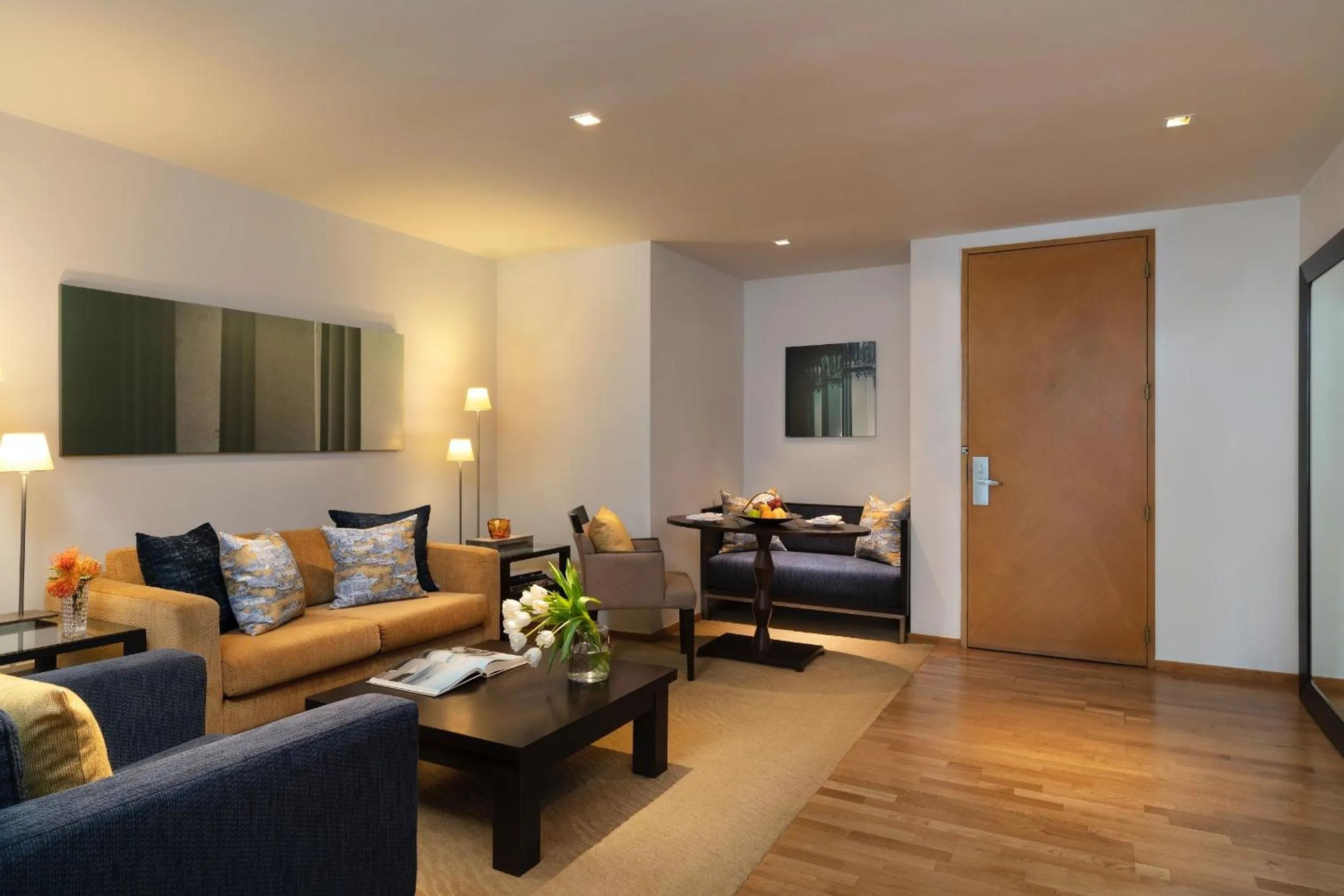 Living room in Tower Club at lebua