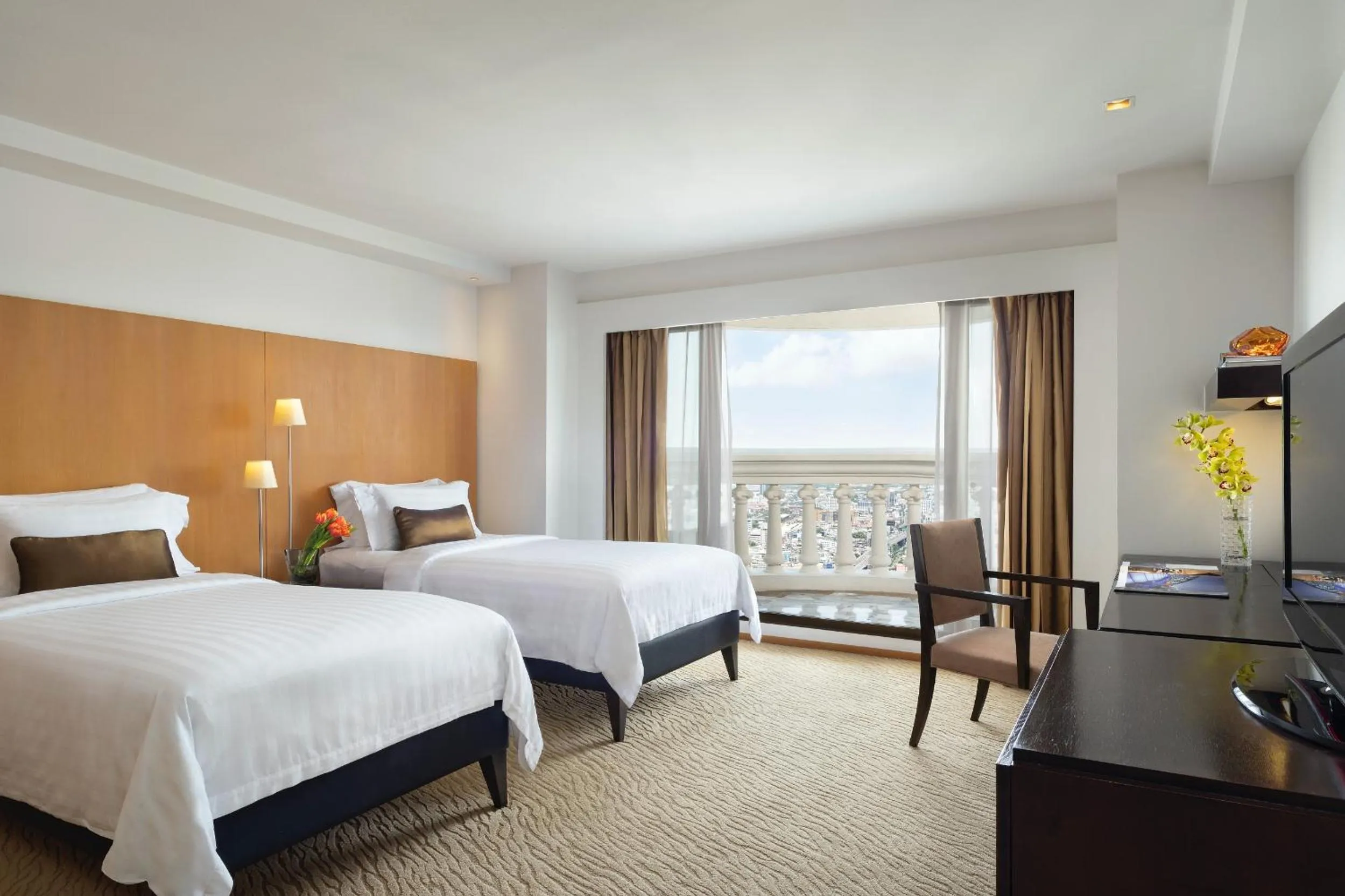 Bed in Tower Club at lebua