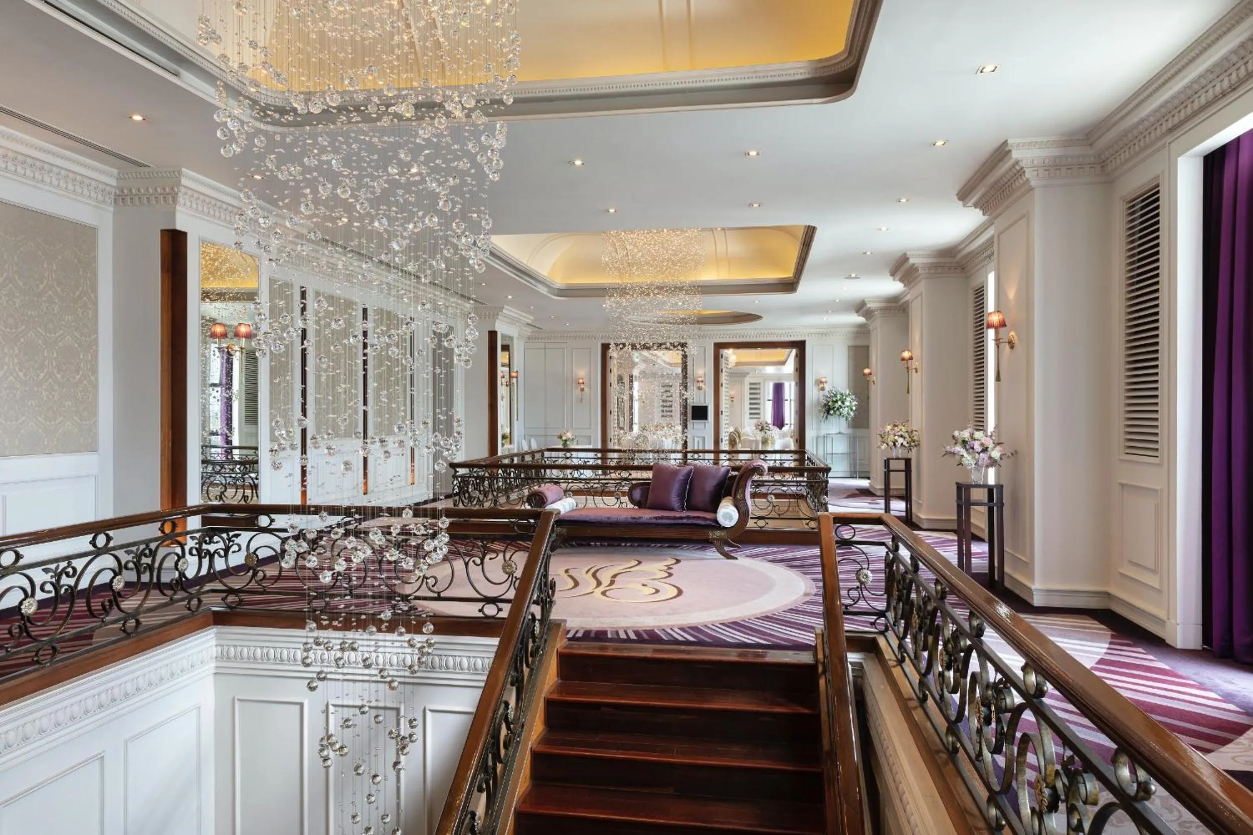 Meeting/conference room, Bed in Tower Club at lebua