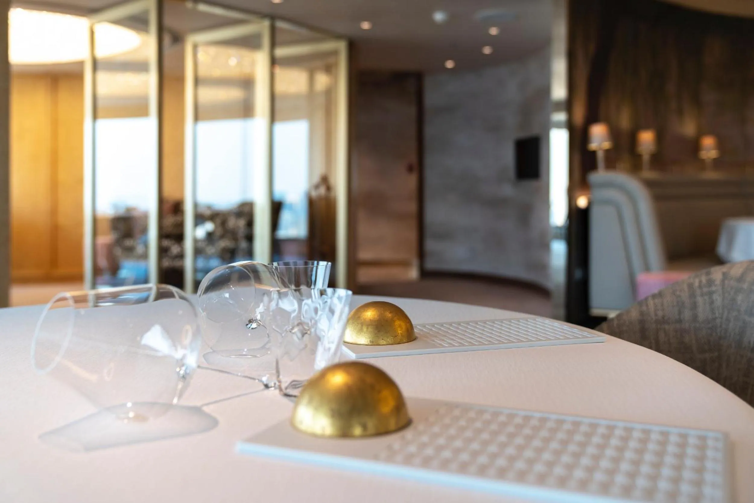 Restaurant/places to eat in Tower Club at lebua