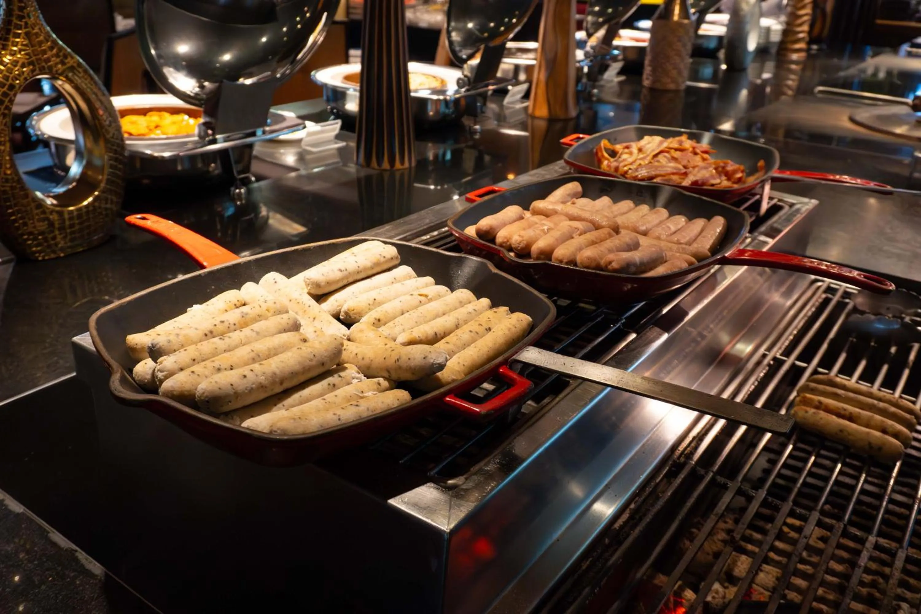 Restaurant/places to eat in Tower Club at lebua