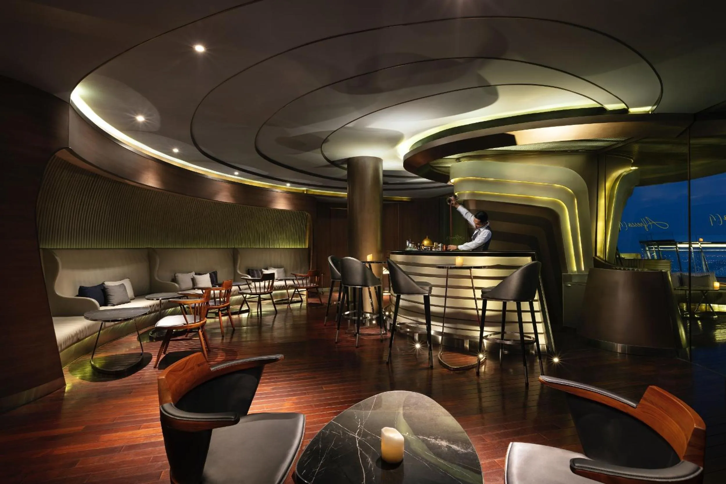 Restaurant/places to eat in Tower Club at lebua