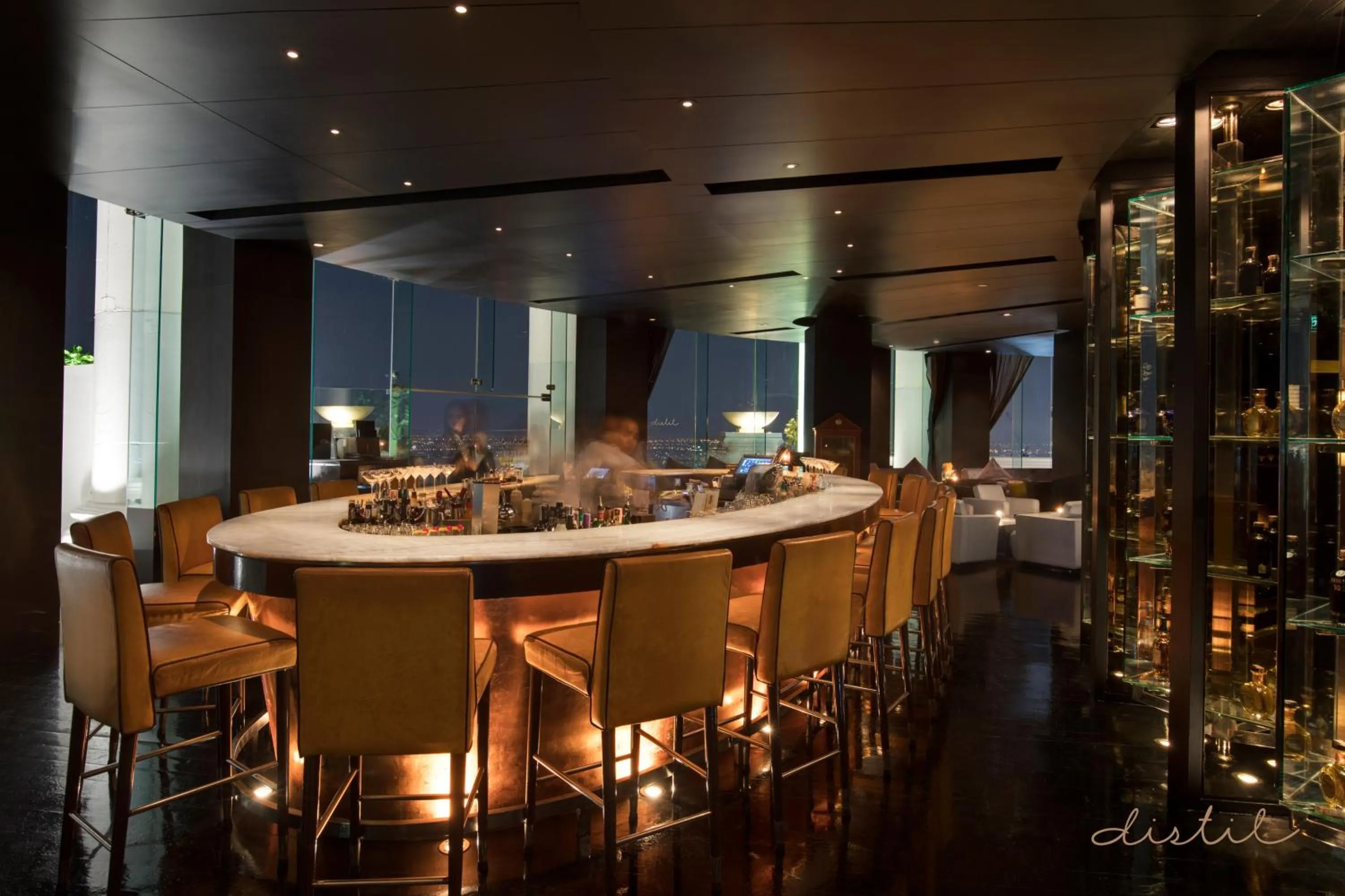 Restaurant/places to eat in Tower Club at lebua
