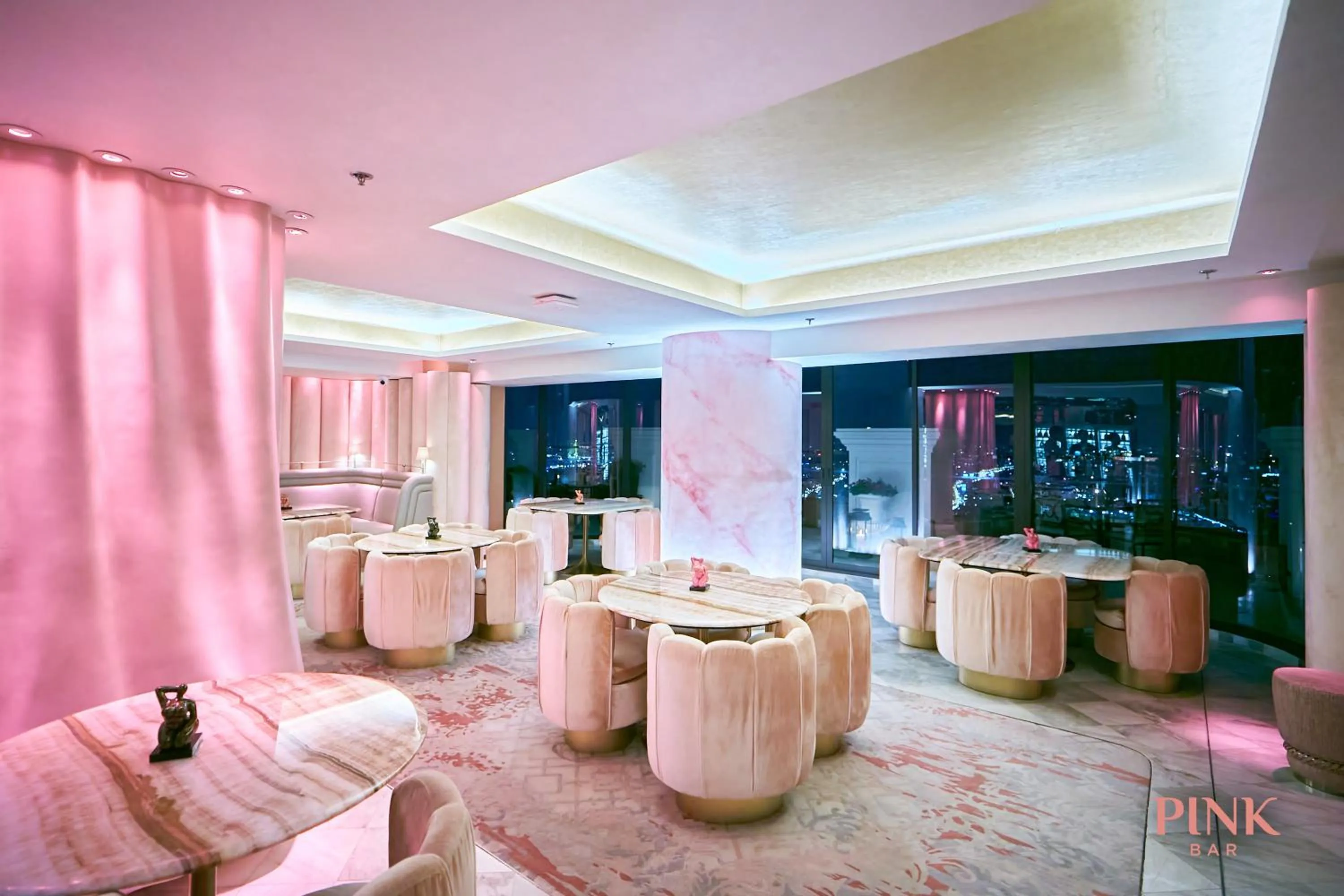 Restaurant/places to eat in Tower Club at lebua