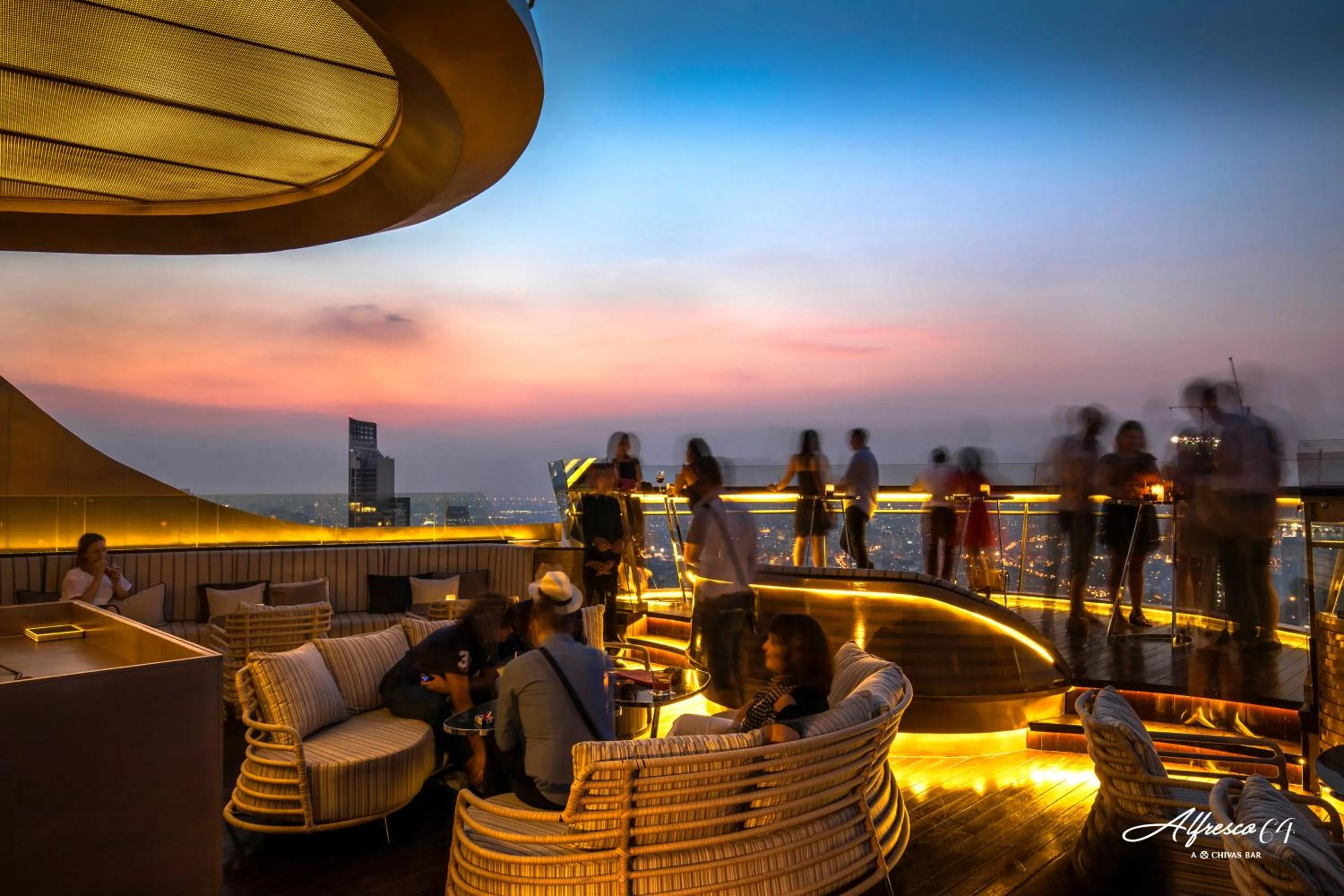 Restaurant/places to eat in Tower Club at lebua