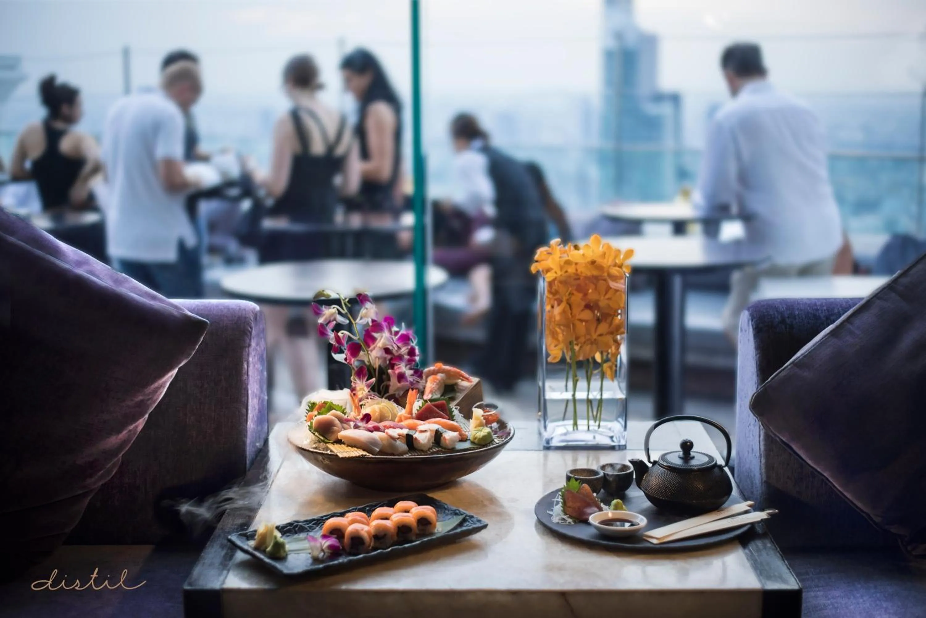 Lounge or bar in Tower Club at lebua