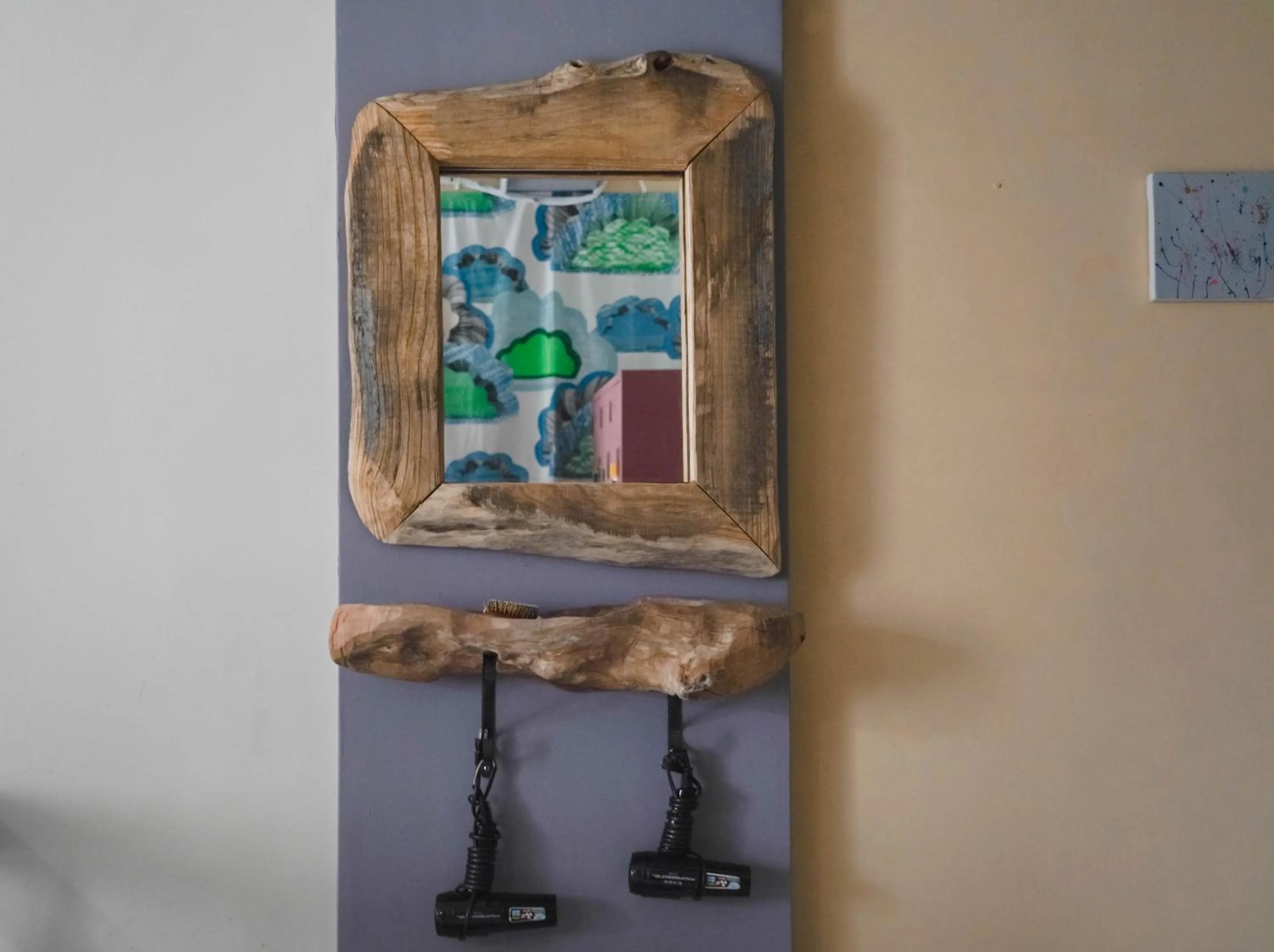 Dulan The Travel Bug Bistro Inn