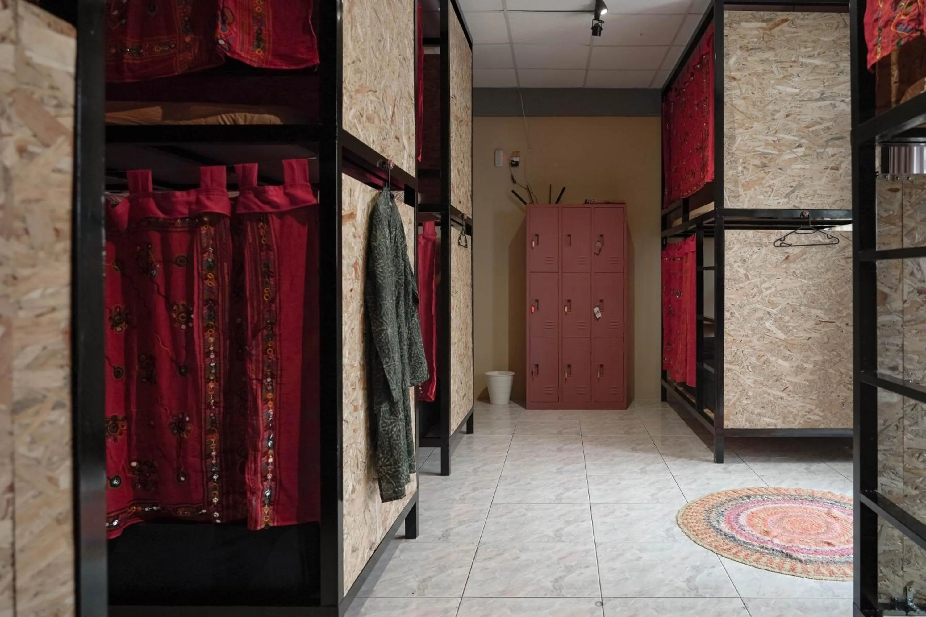 Dulan The Travel Bug Bistro Inn