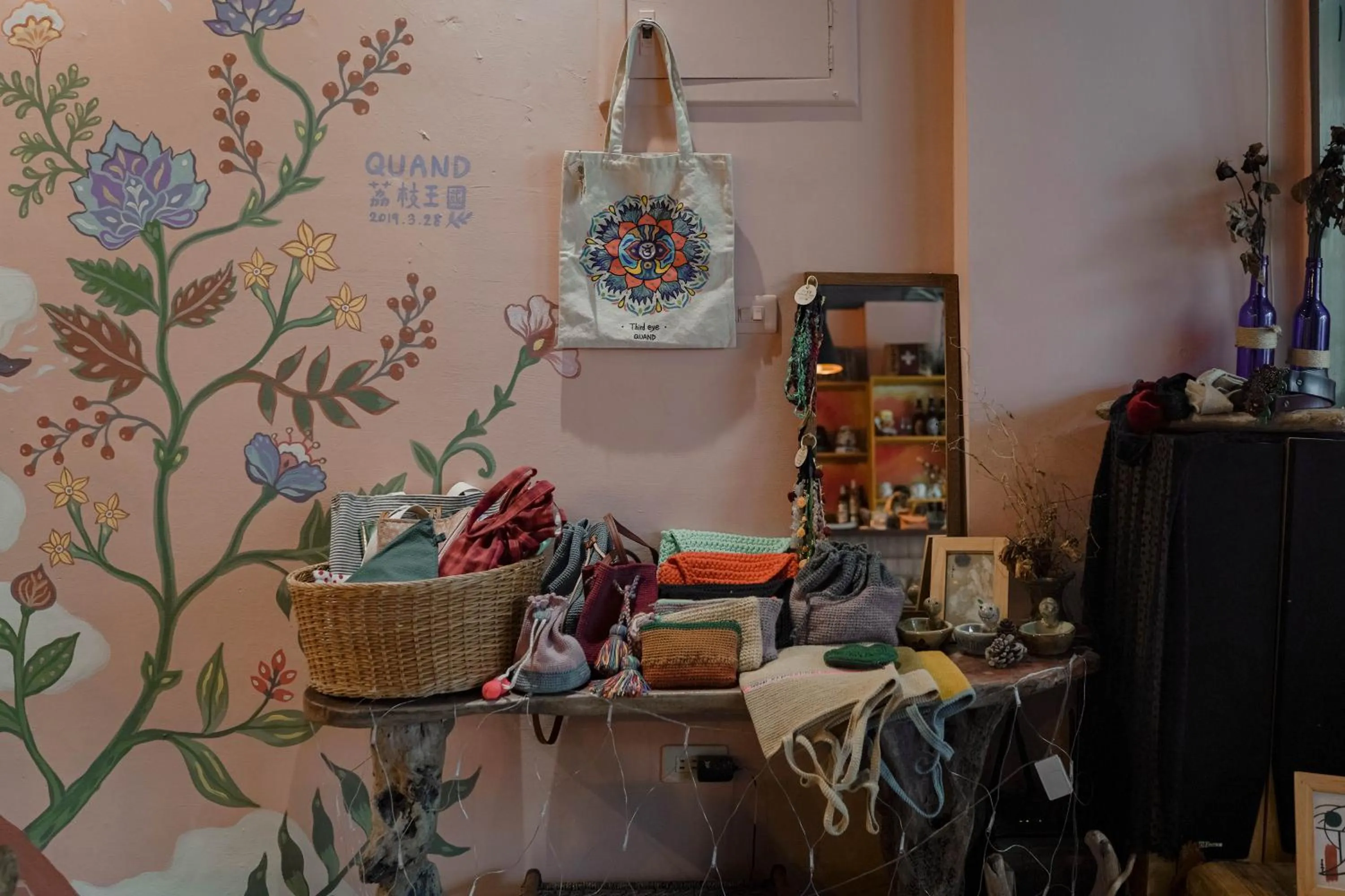 Dulan The Travel Bug Bistro Inn