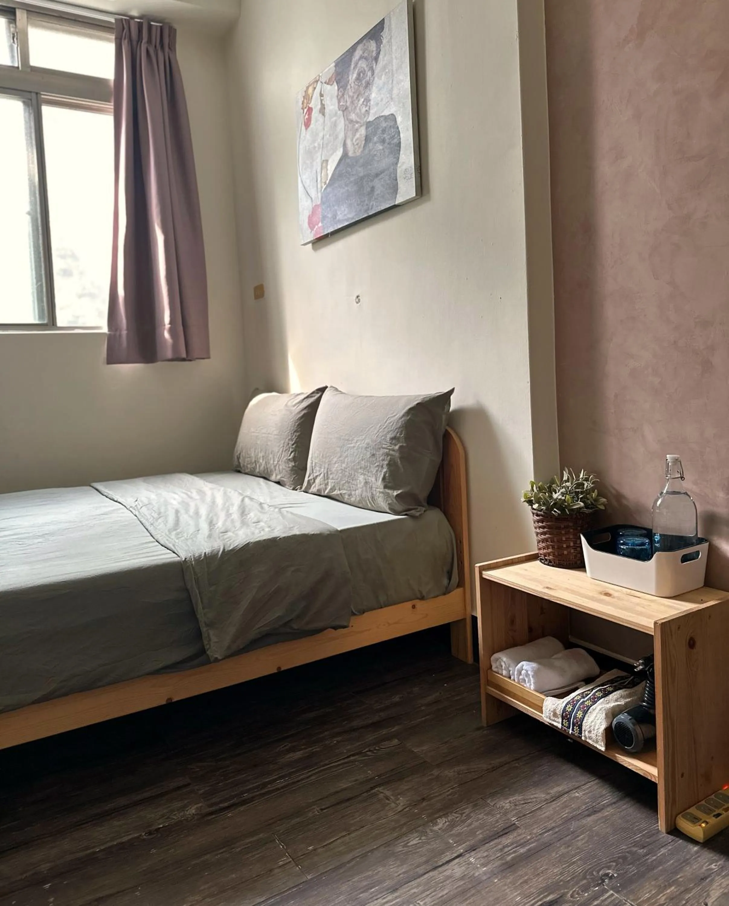 Bed in Dulan The Travel Bug Bistro Inn