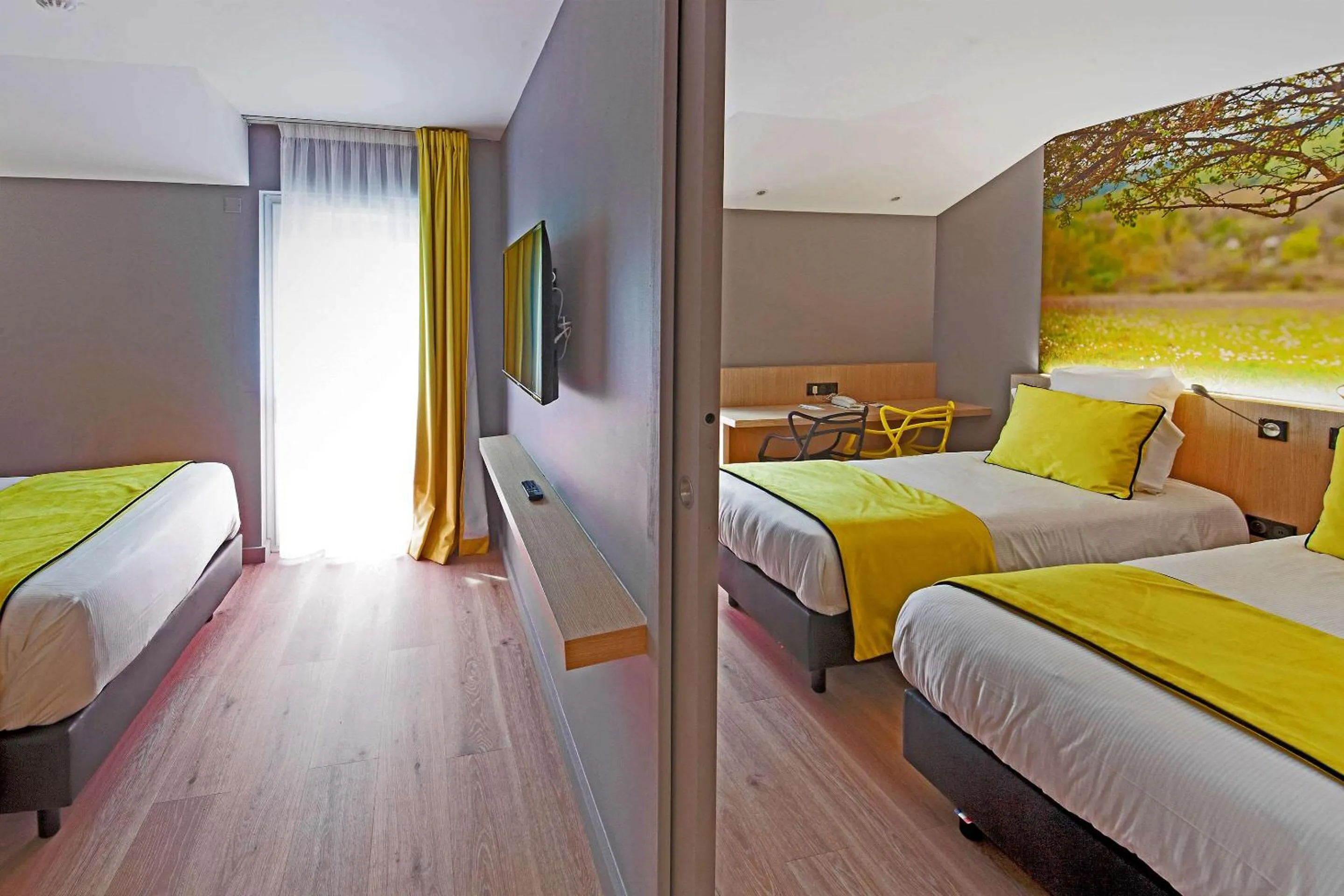 Bed in Hôtel Le Kennedy, Clermont-Ferrand, The Originals Relais