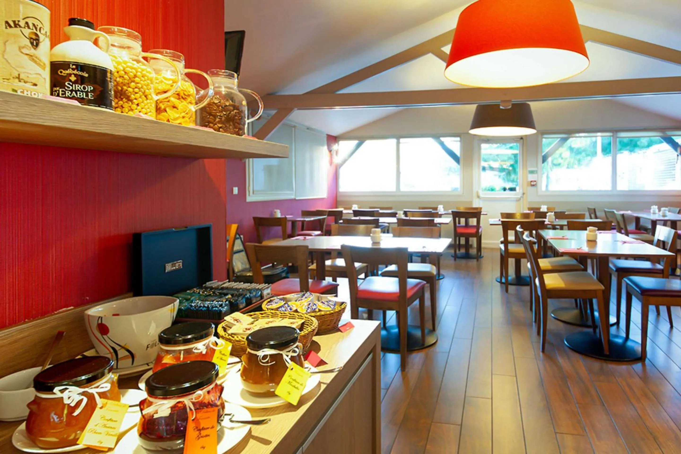 Breakfast in Quality Hotel Clermont Kennedy