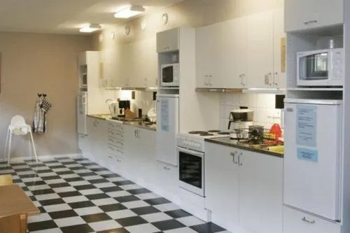 Kitchen or kitchenette in Vandrarhem Svanen