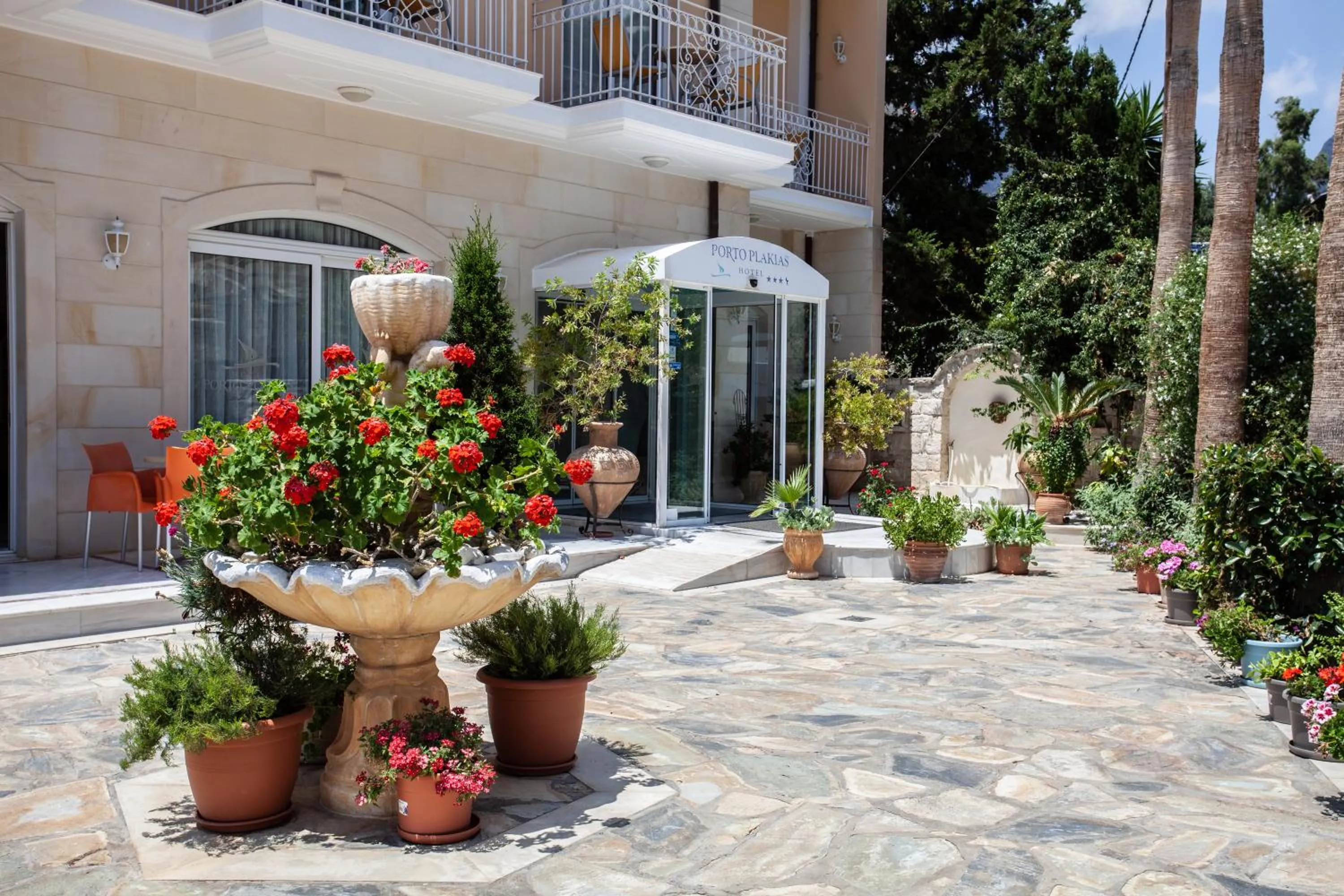 Facade/entrance in Porto Plakias & Spa