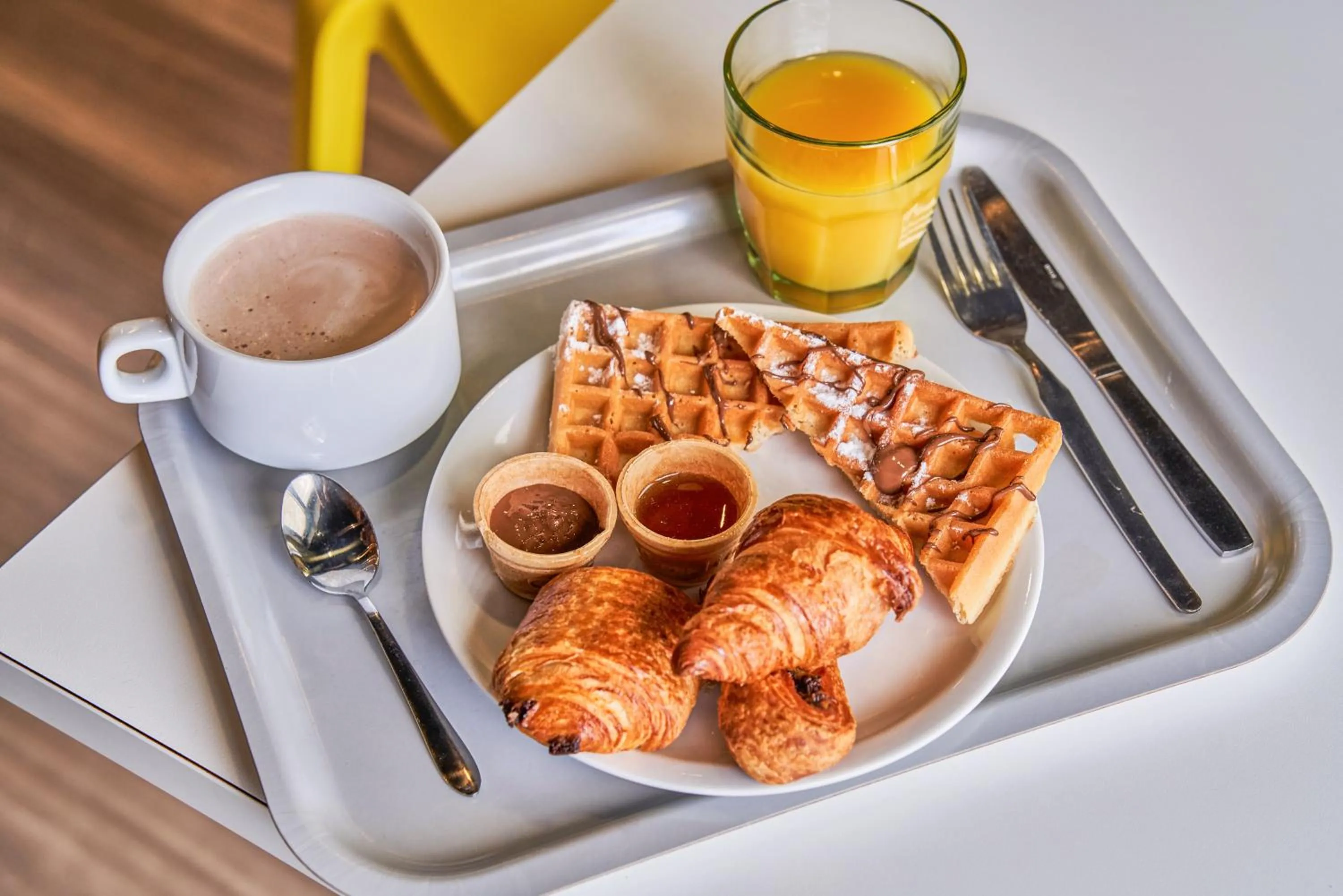 Continental breakfast in ibis budget Bordeaux Centre - Gare Saint Jean