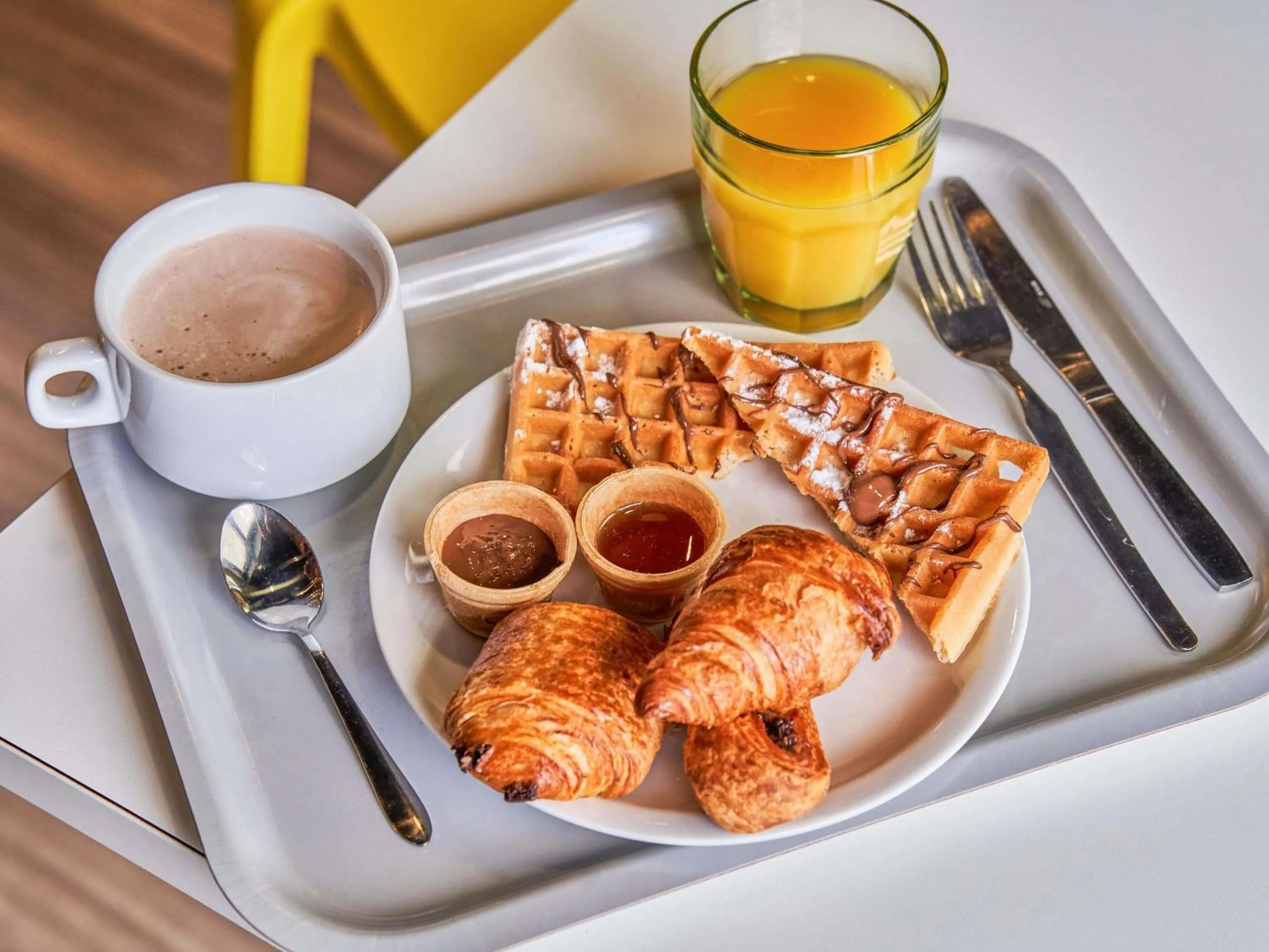 Breakfast in ibis budget Bordeaux Centre - Gare Saint Jean