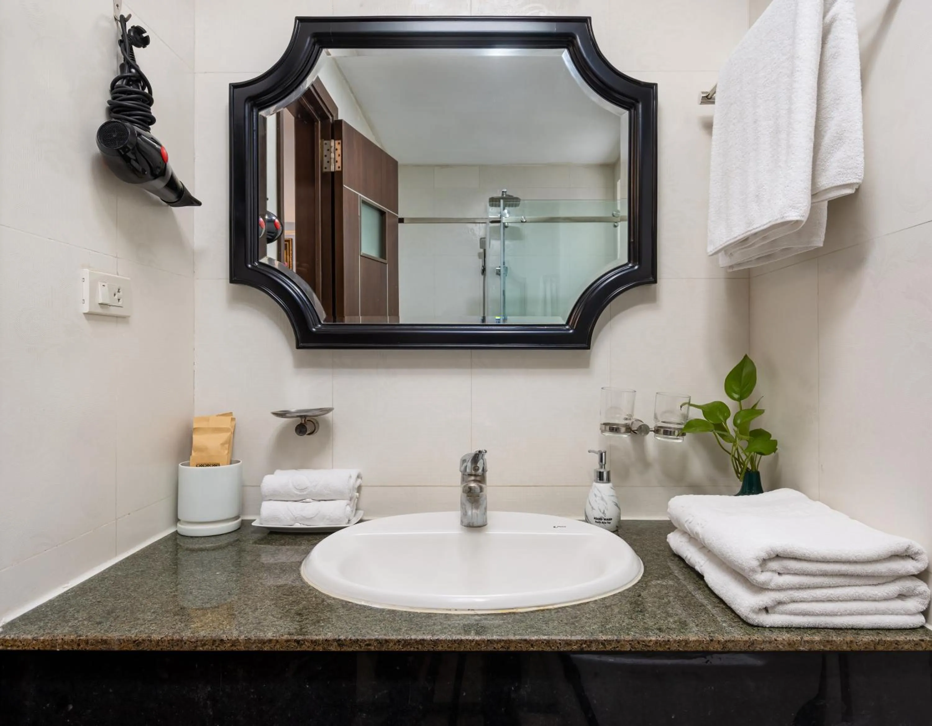 Bathroom in Golden Legend Boutique Hotel