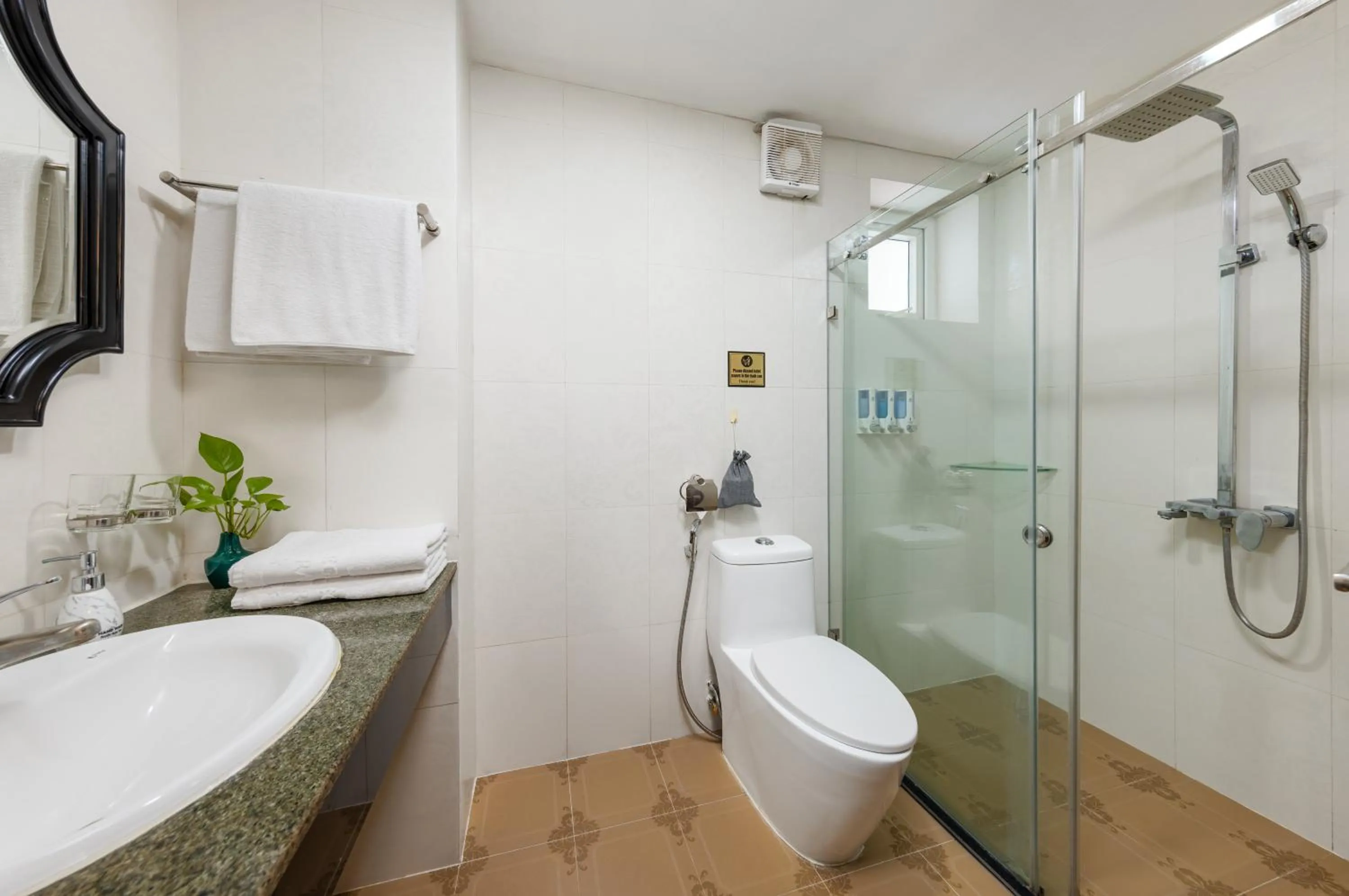 Shower in Golden Legend Boutique Hotel