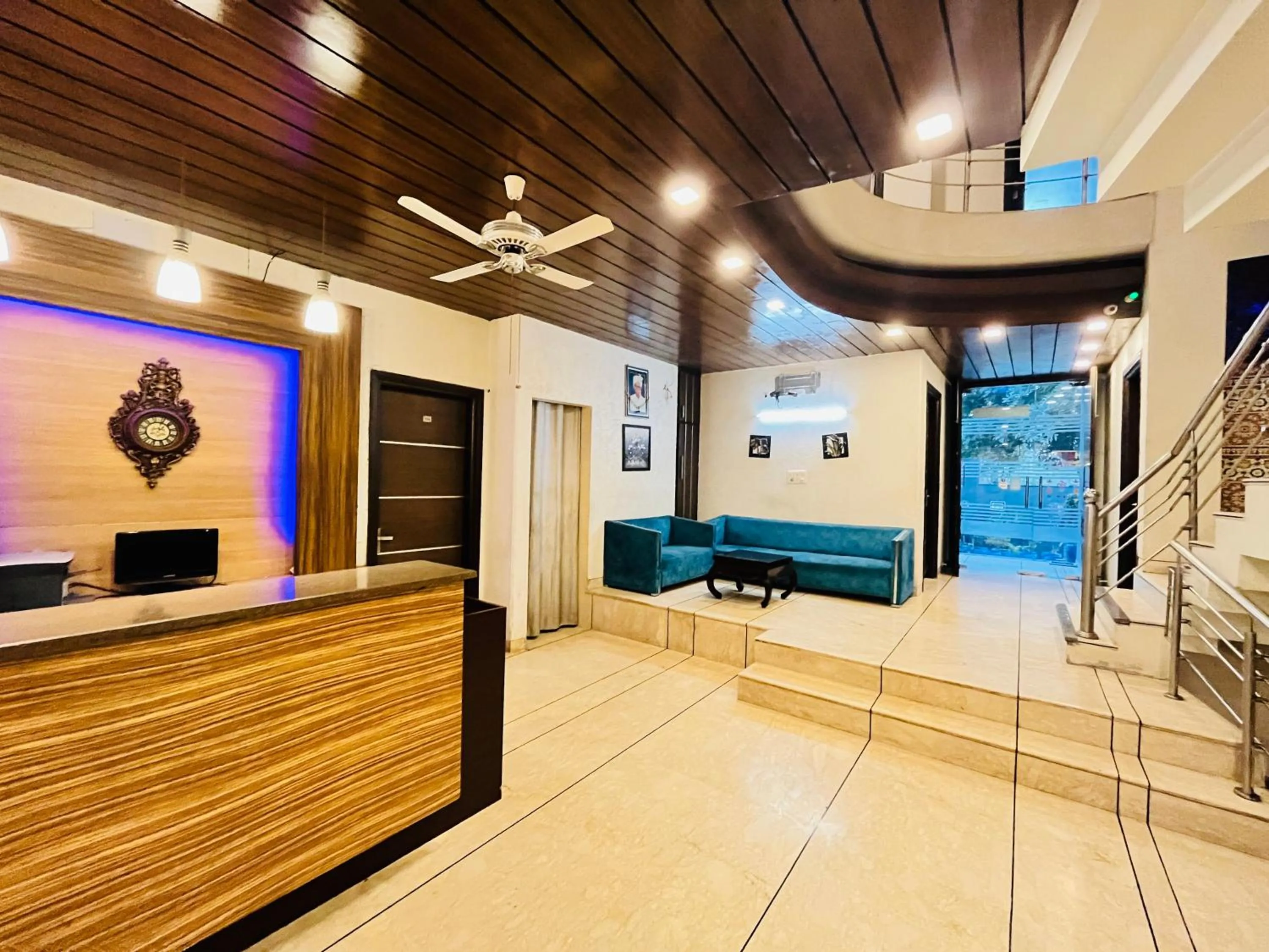 Lobby or reception in Hotel Dayal Regency near IMT Chowk Manesar, Manesar