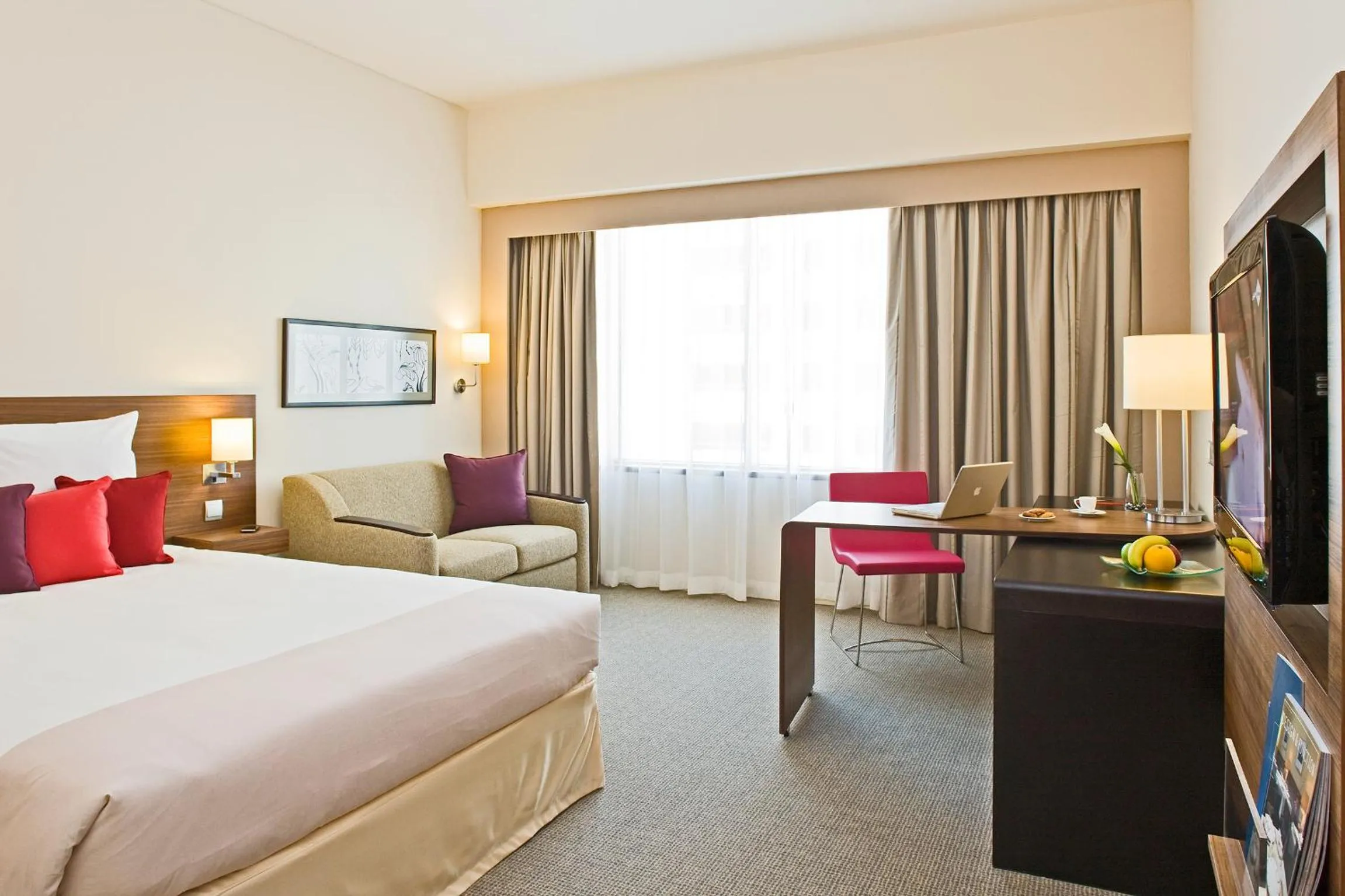 Photo of the whole room, Bed in Novotel Deira Creekside Dubai