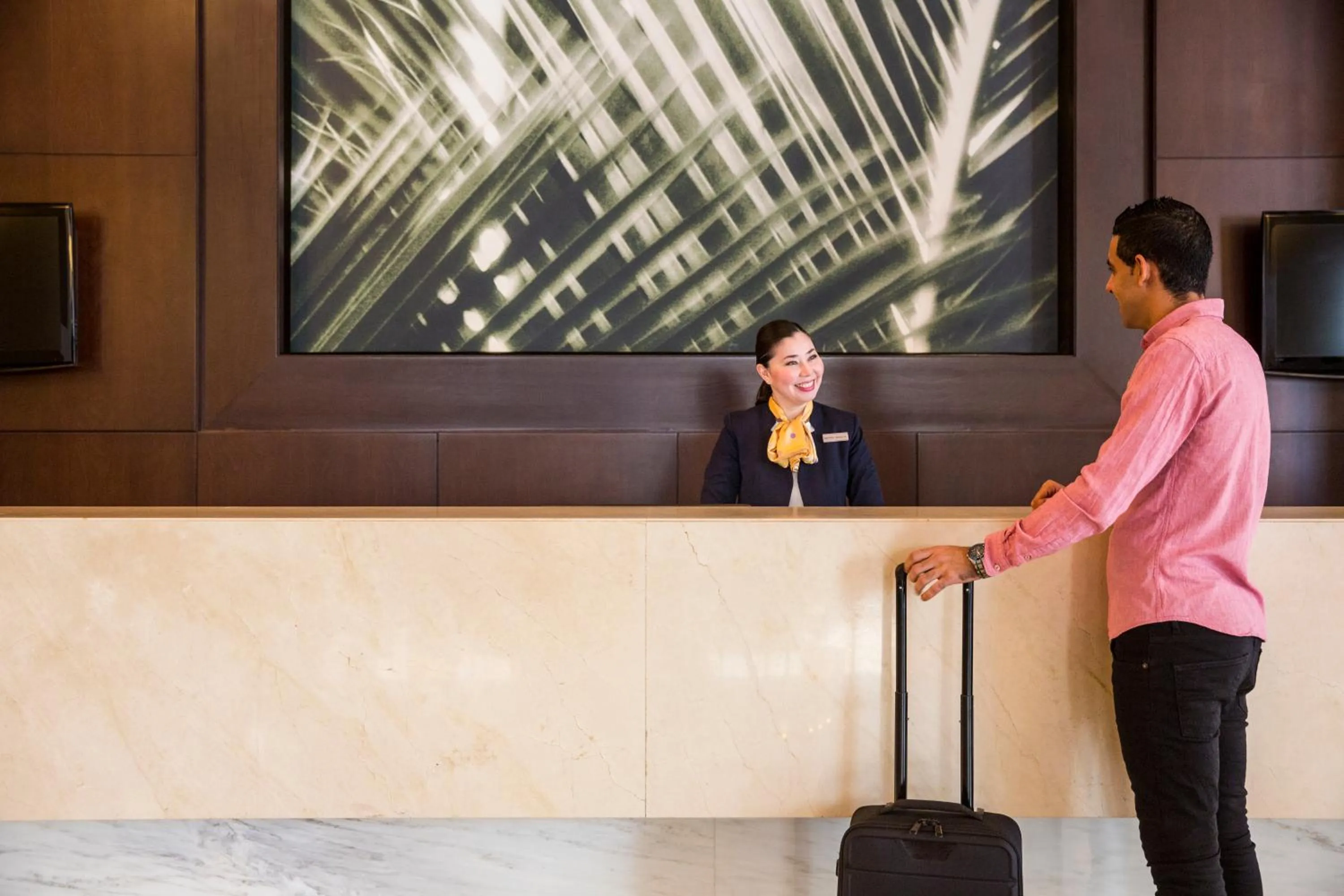 Lobby or reception in Novotel Deira Creekside Dubai