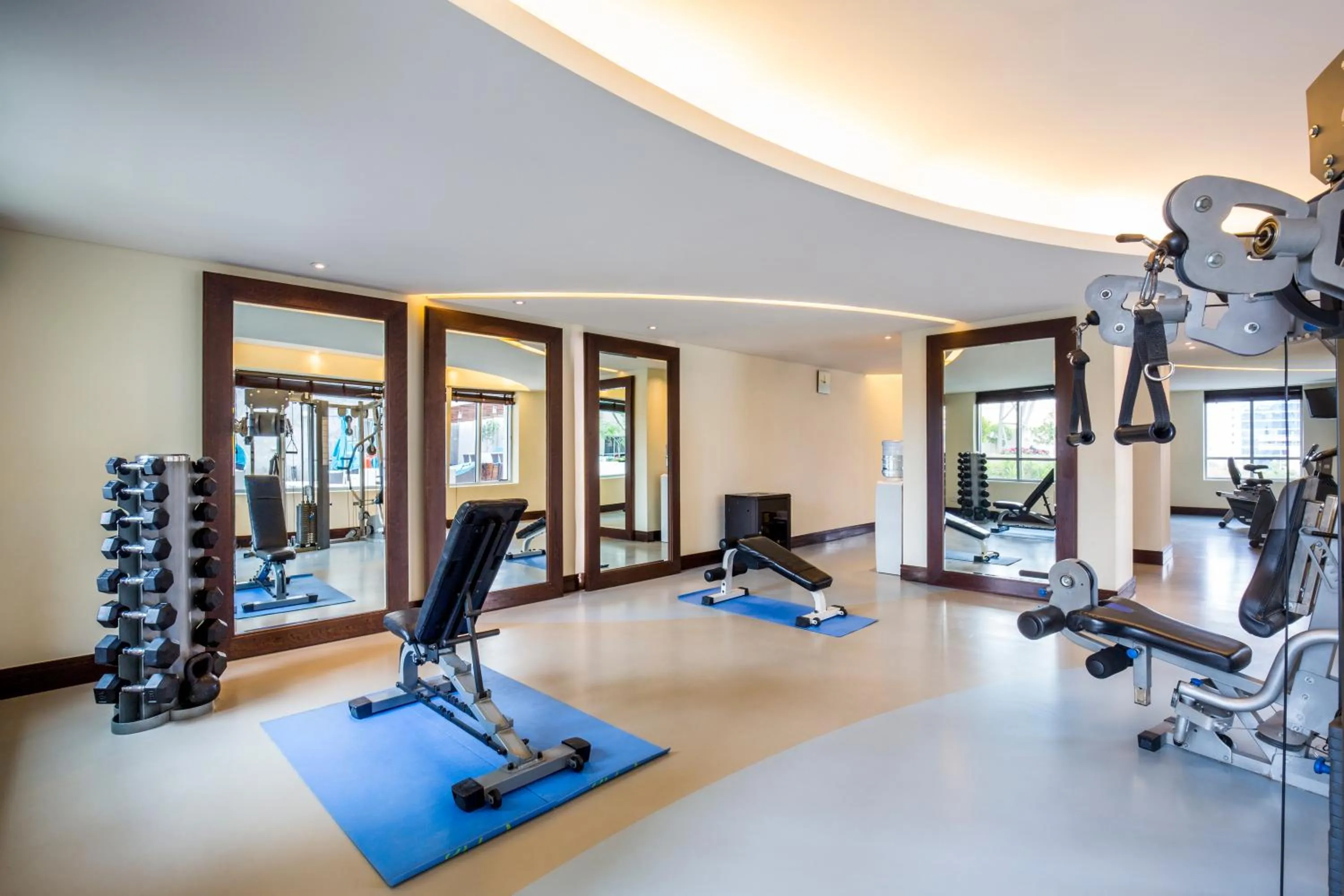Fitness centre/facilities in Novotel Deira Creekside Dubai