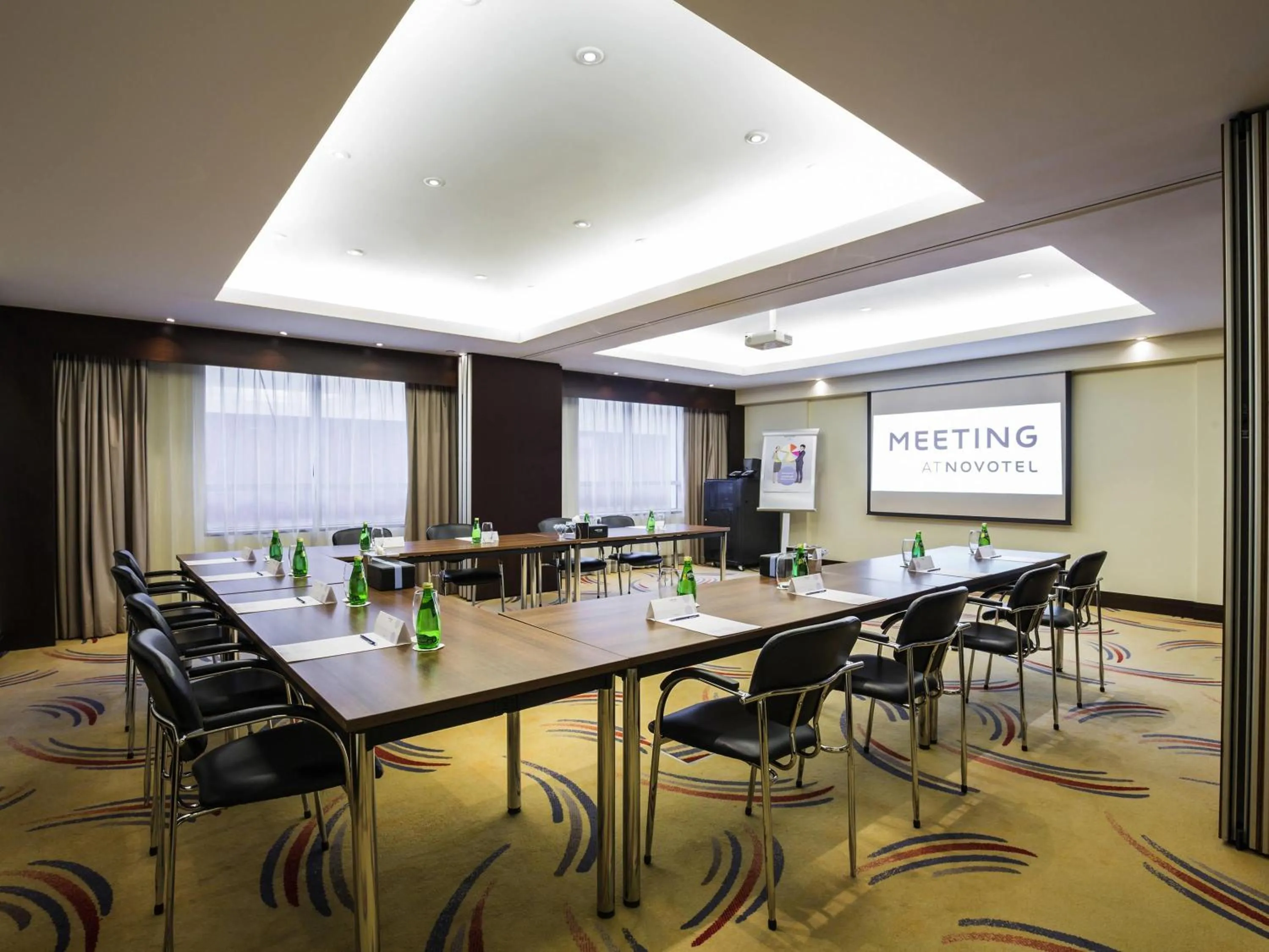 Meeting/conference room in Novotel Deira Creekside Dubai