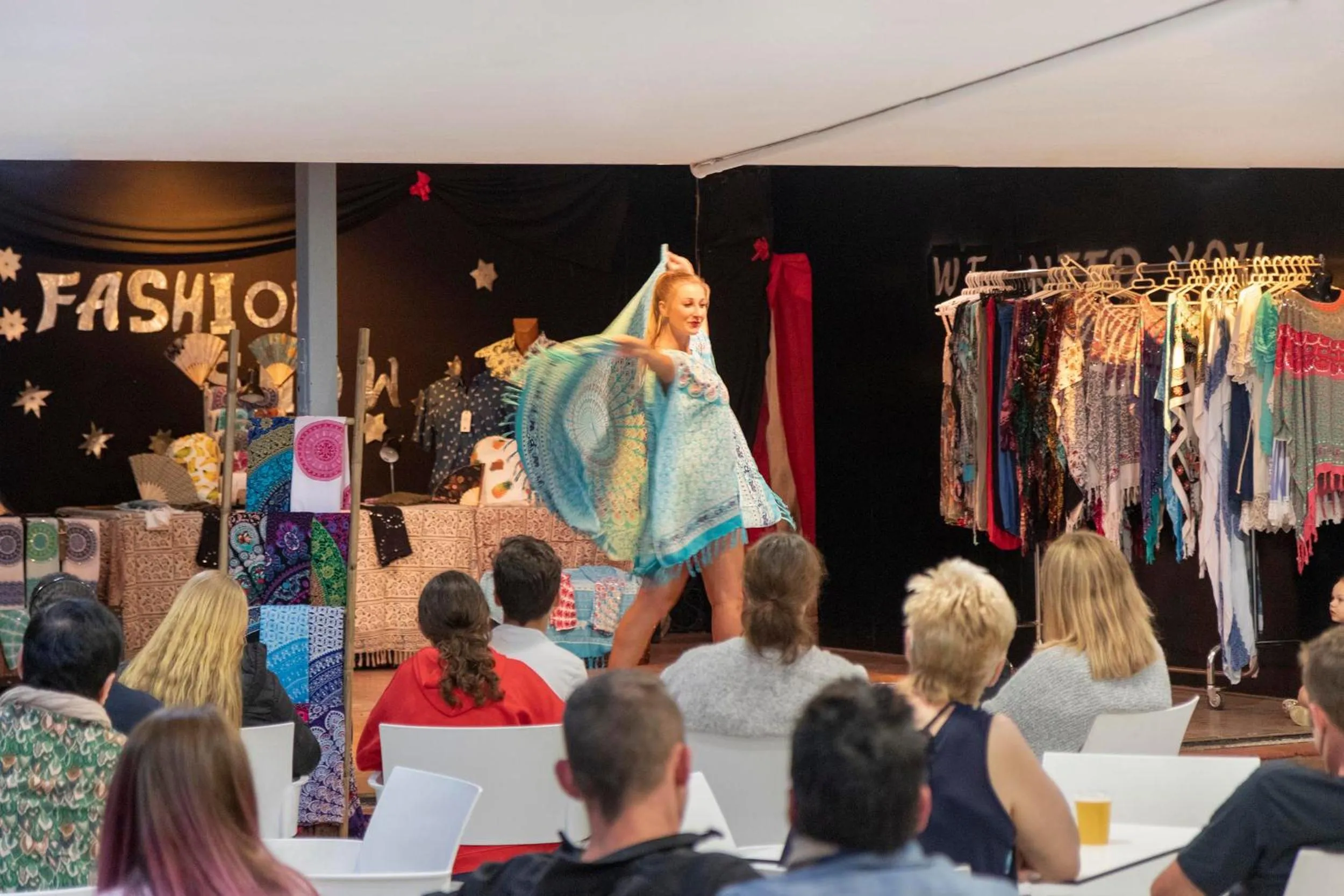 Evening entertainment in Hotel Palia Don Pedro