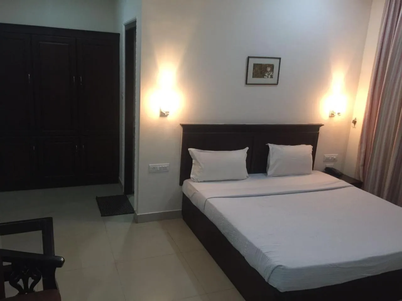 Bed in Hotel Horizon International