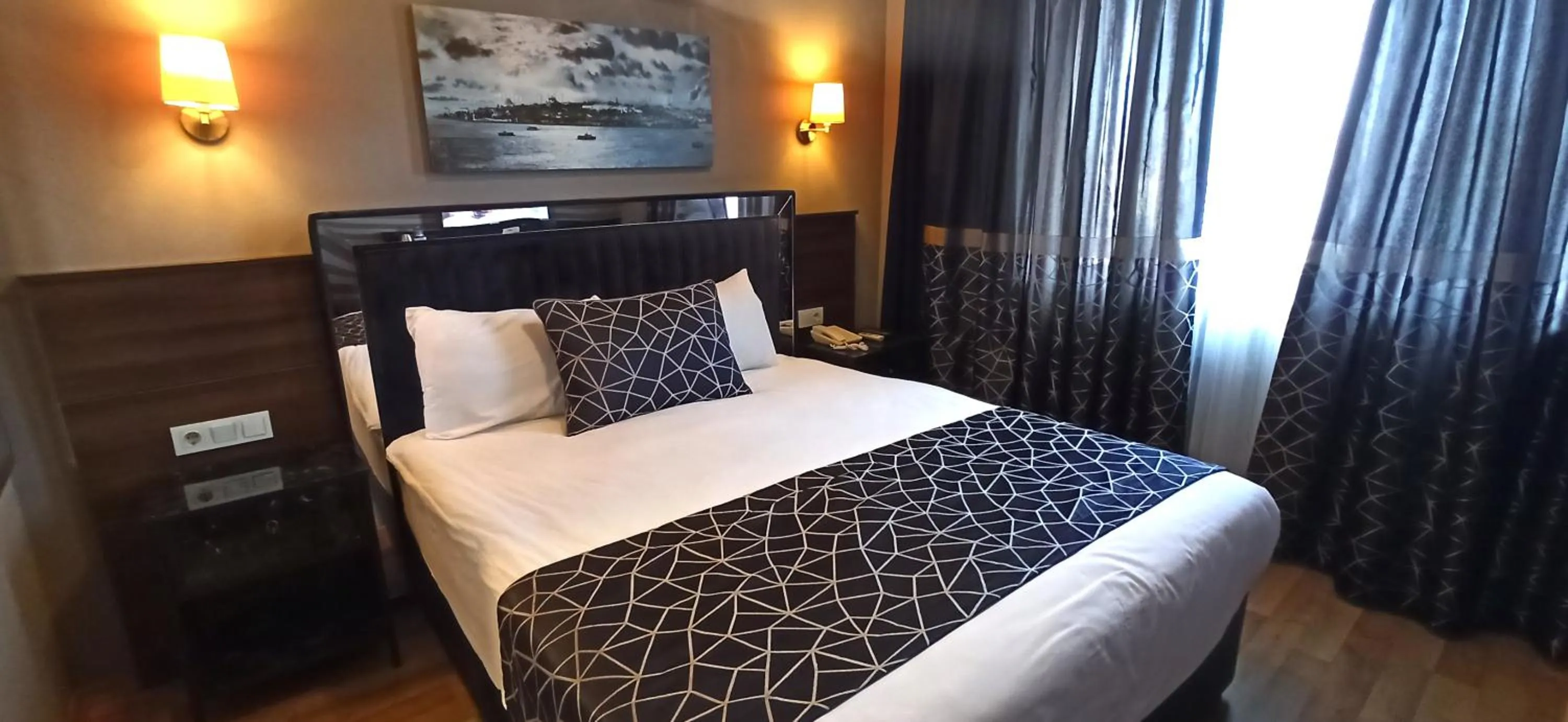 Bedroom, Bed in Star City Hotel