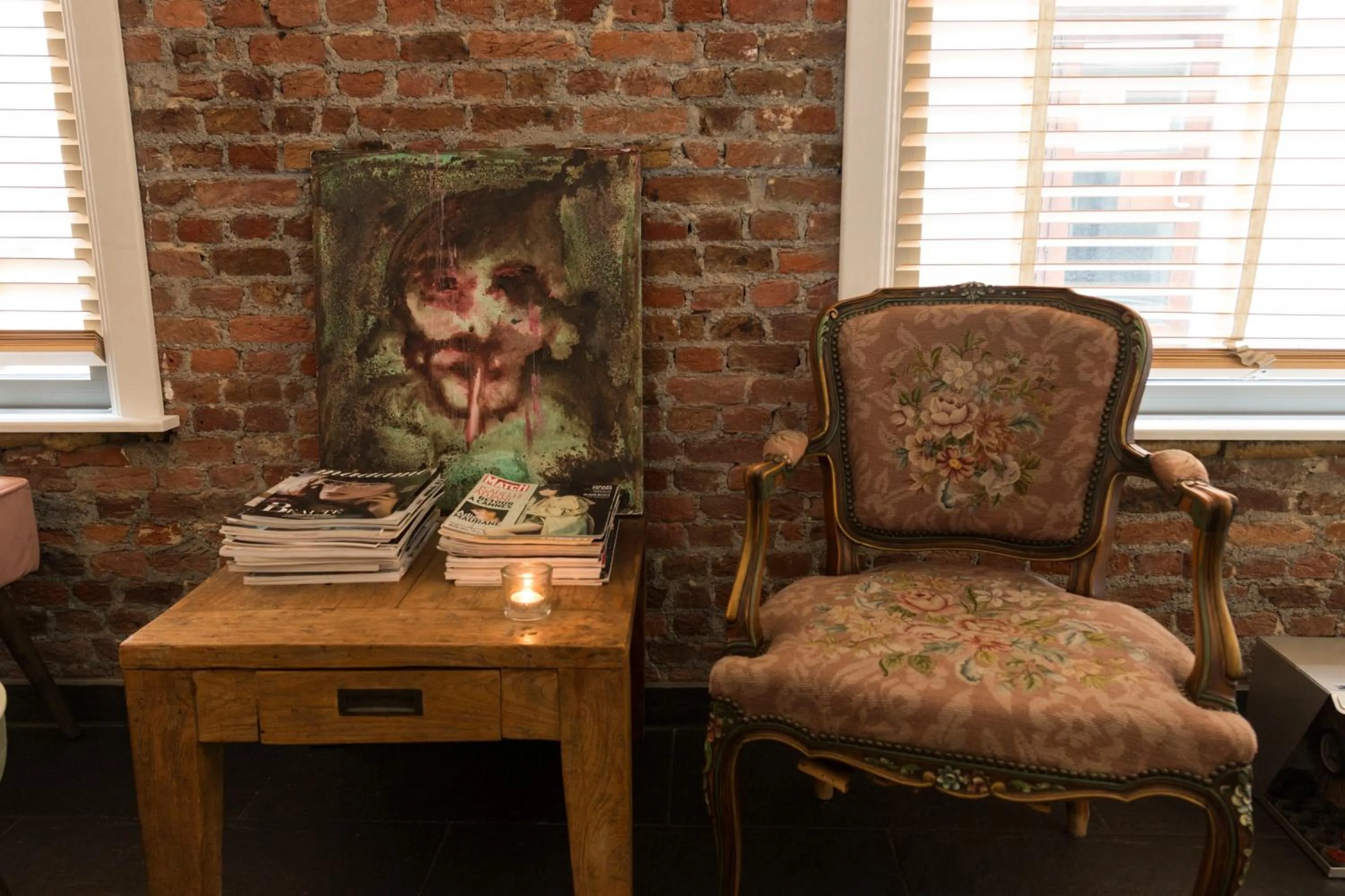 Seating area in 3 Paardekens - City Centre Hotel