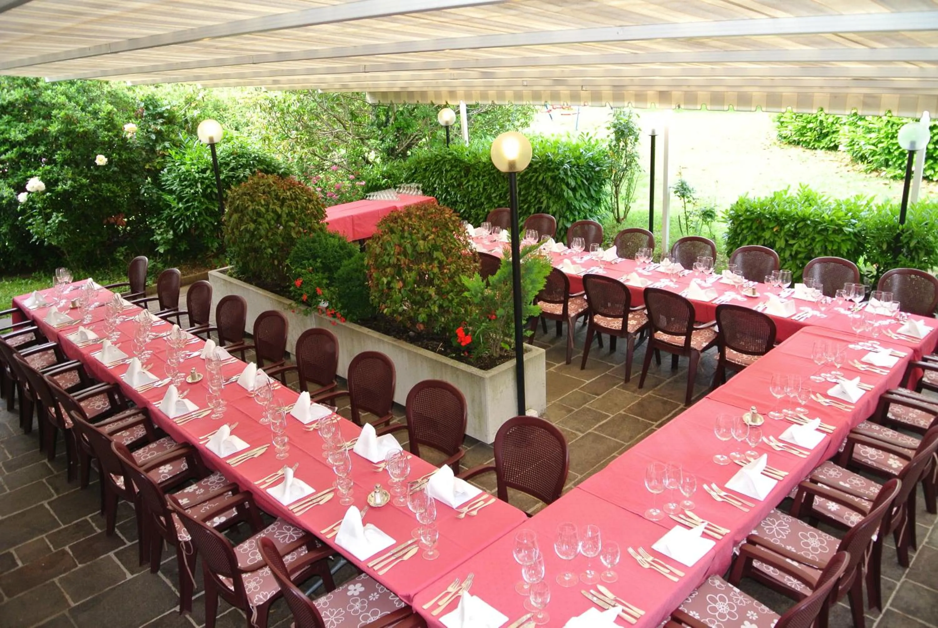 Restaurant/places to eat in Auberge de la Réunion