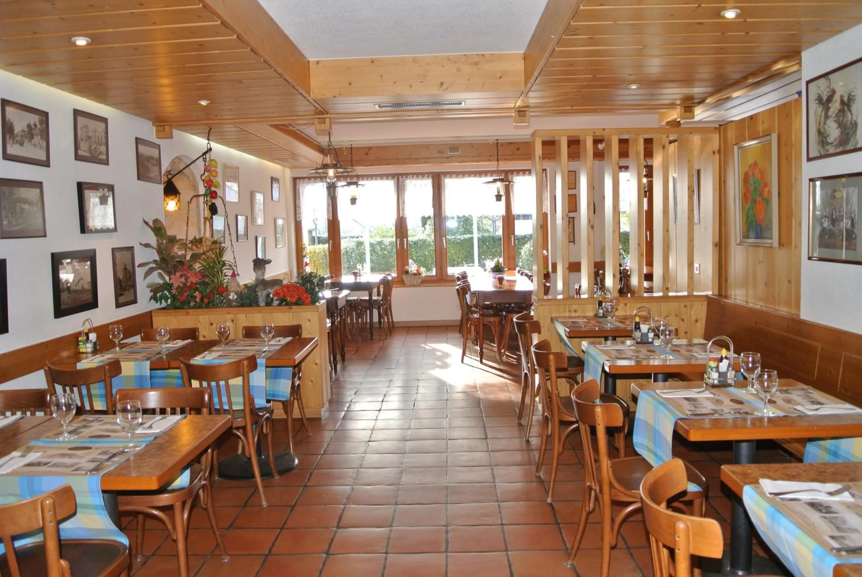 Restaurant/places to eat in Auberge de la Réunion