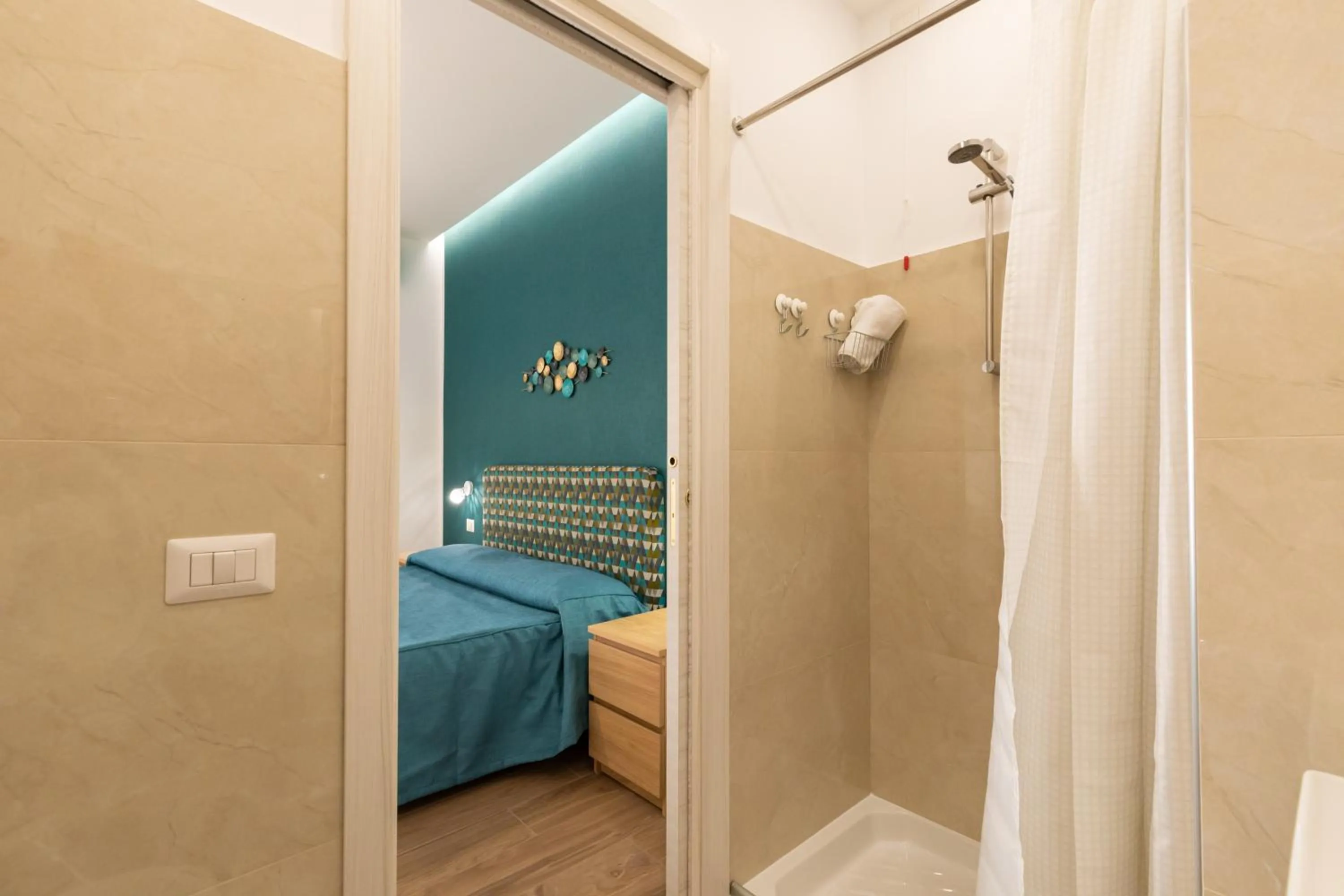 Bathroom, Bed in Napolilive B&B