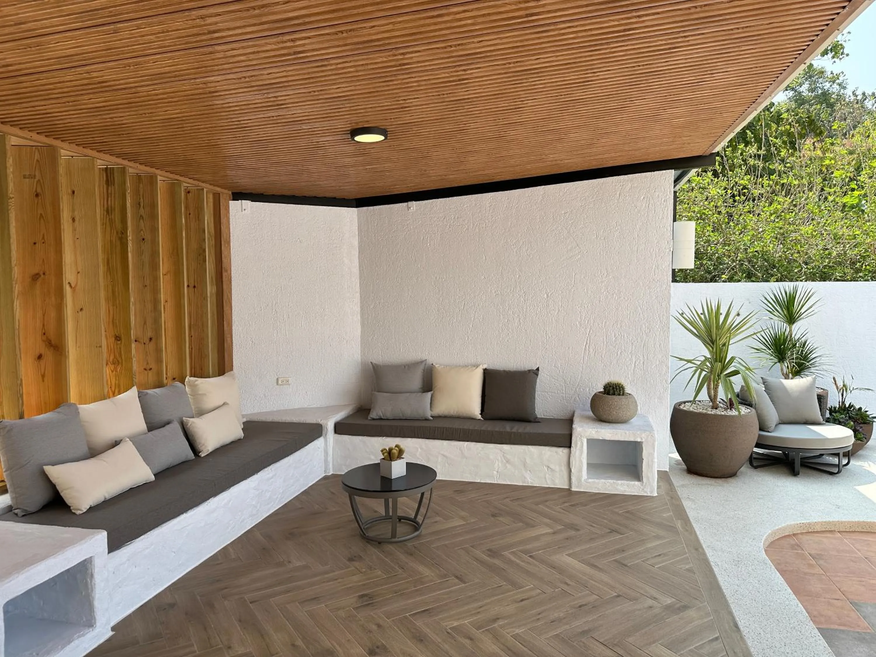 Swimming pool in Su Beautiful Home Stay