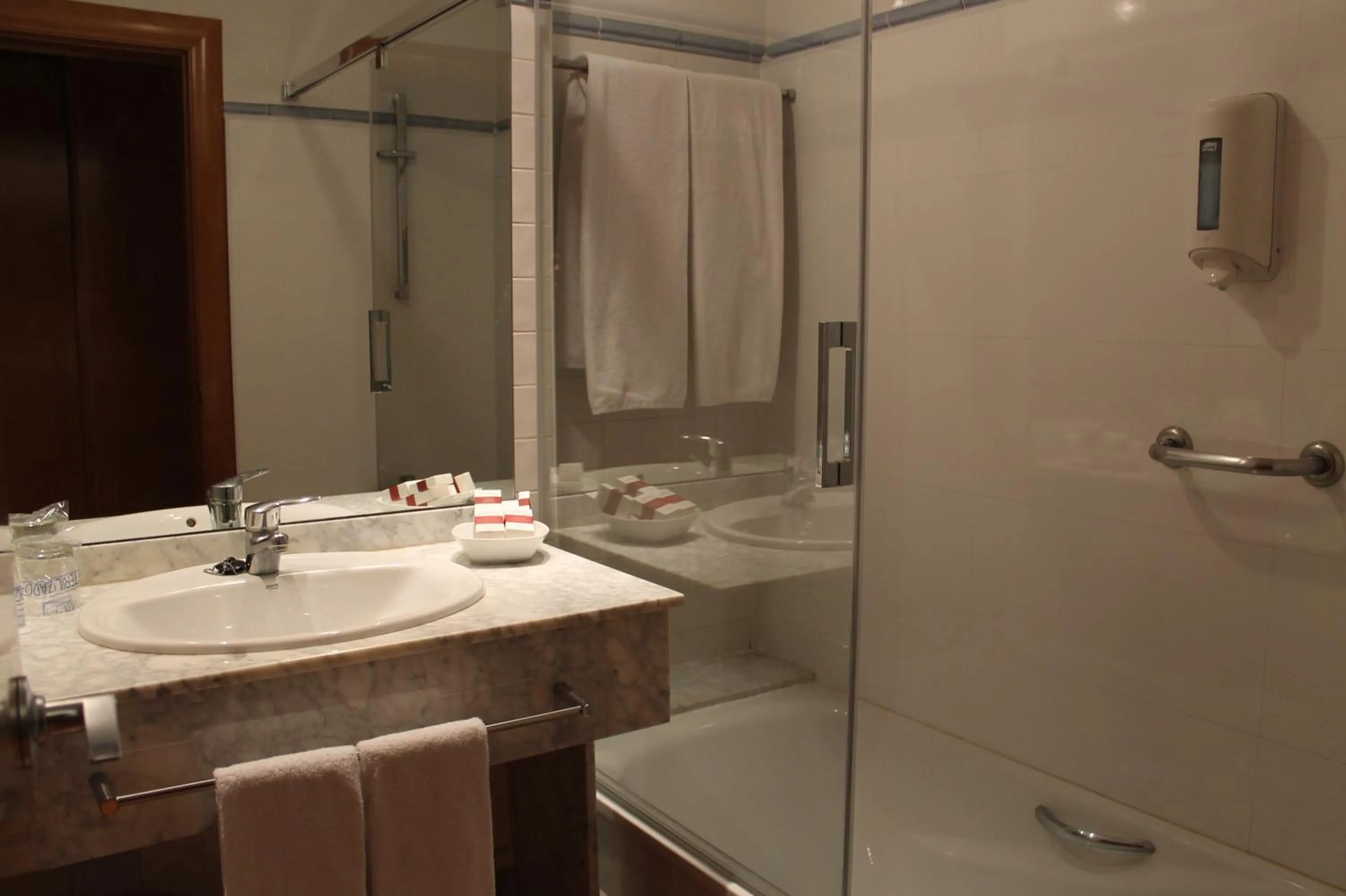 Hotel Restaurante El Tollo