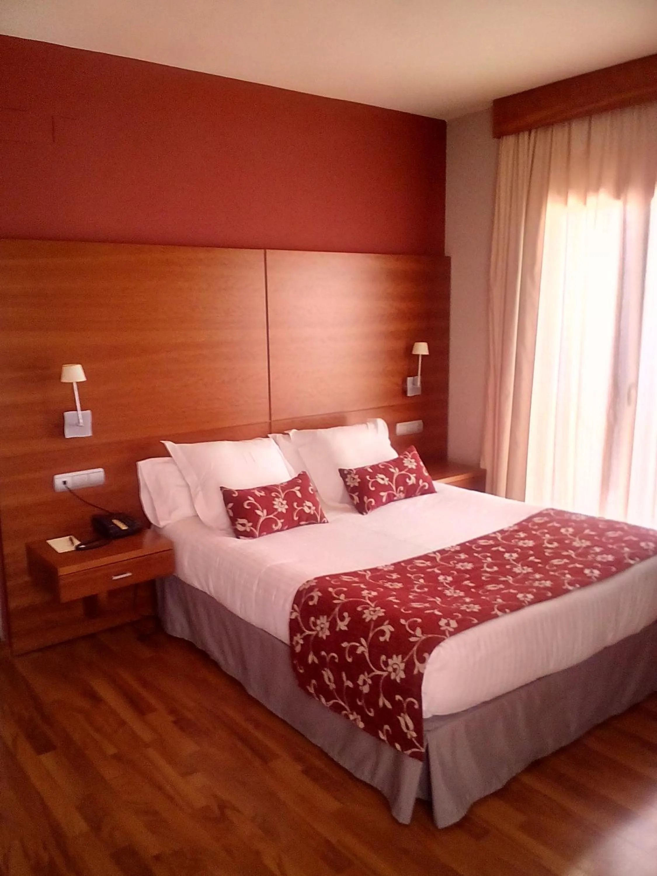 Photo of the whole room in Hotel Restaurante El Tollo