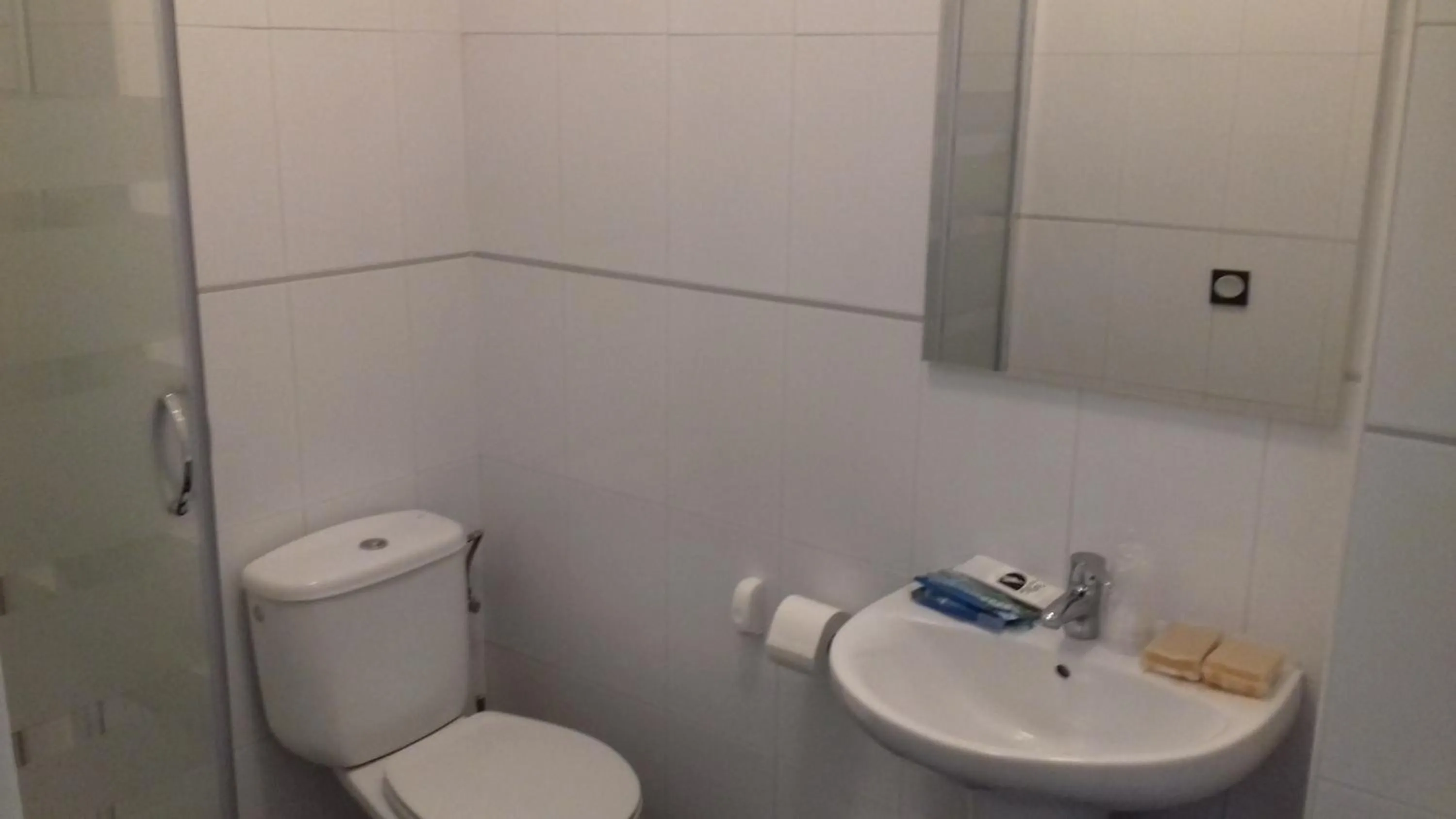 Bathroom in Apartamentos Turísticos Los Ángeles