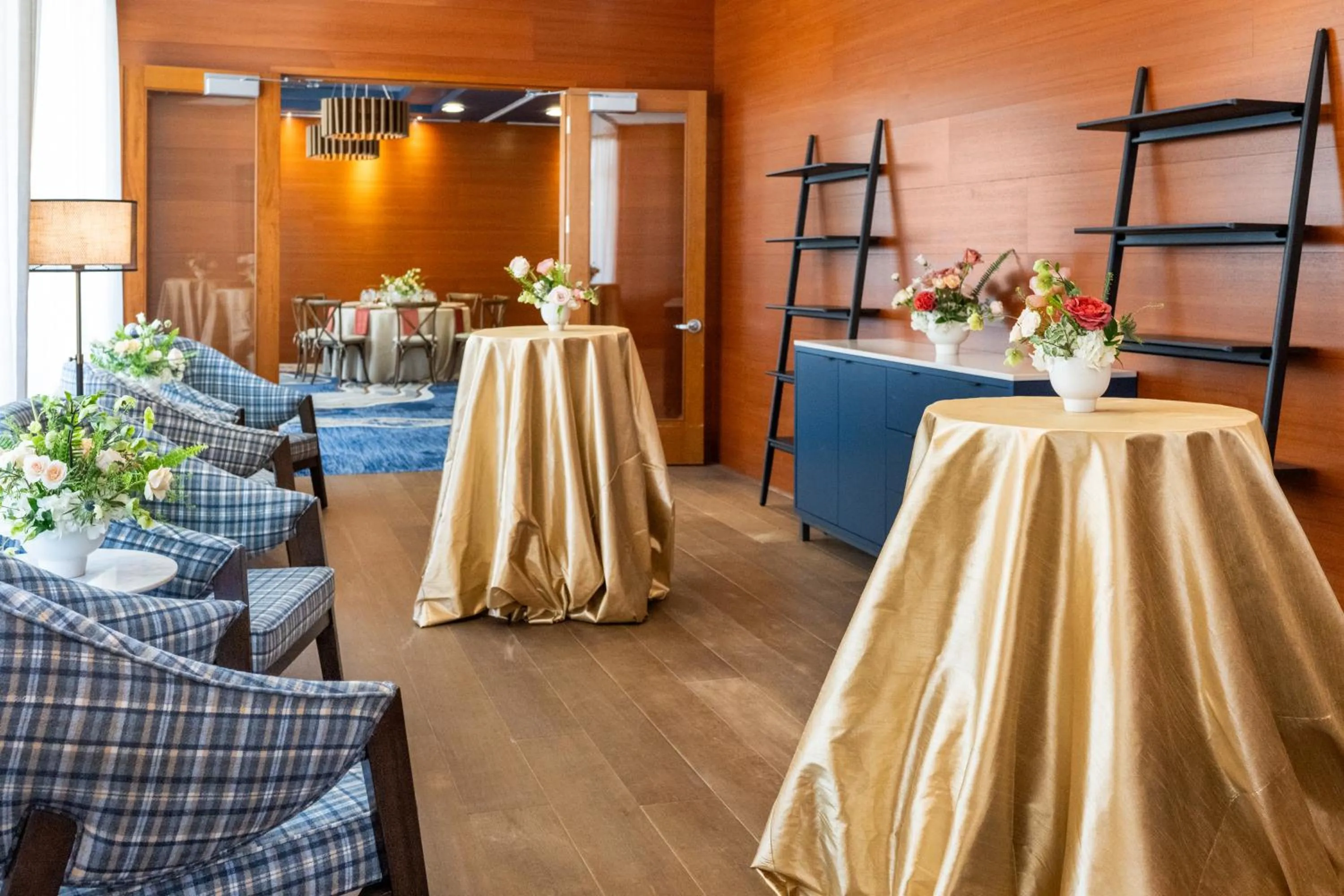 wedding in The Heathman Hotel Kirkland