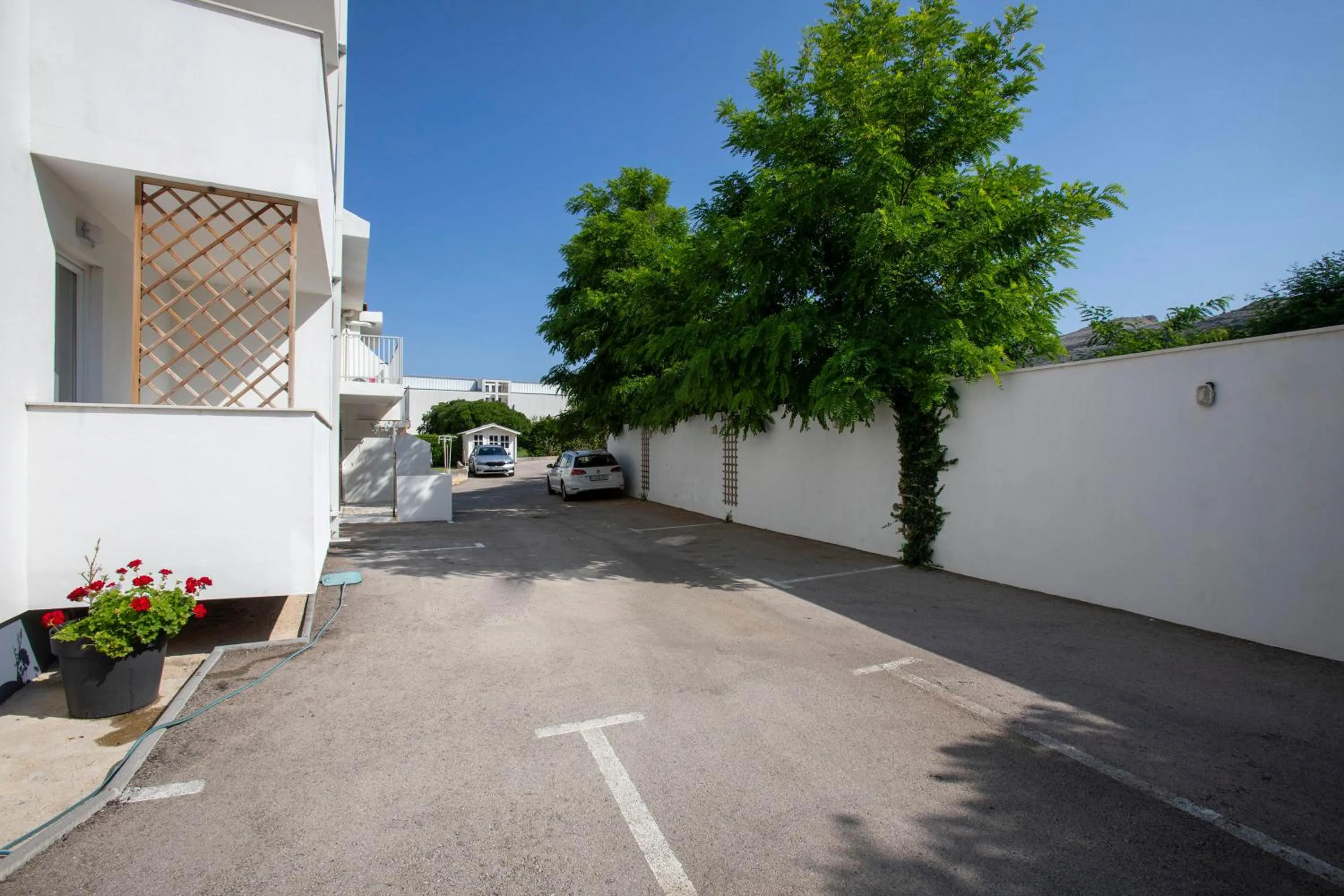 Parking in Boutique Hotel Intermezzo - Pag centre