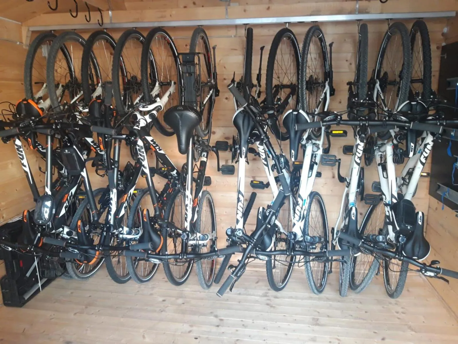 Cycling in Boutique Hotel Intermezzo - Pag centre