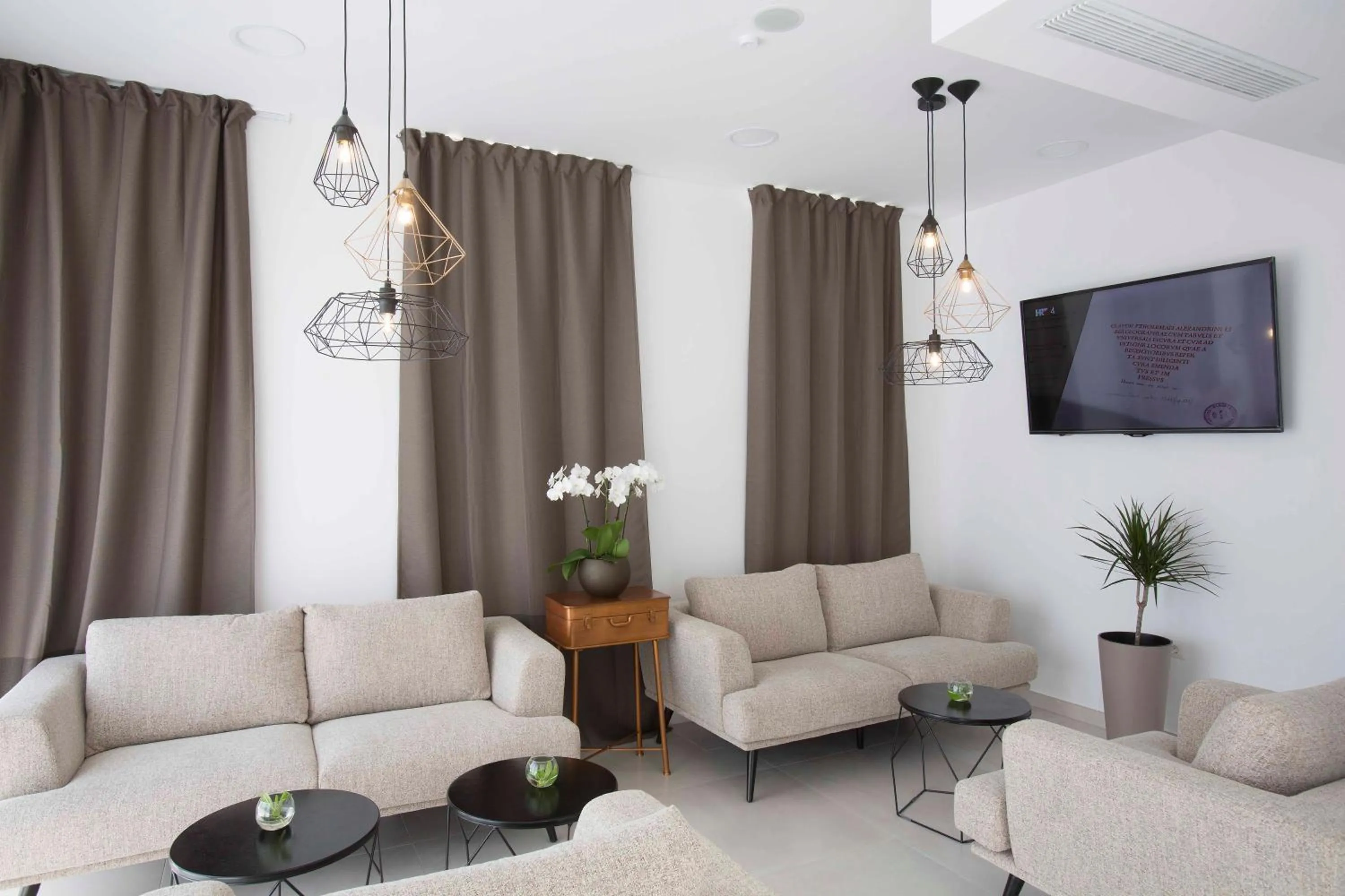 Restaurant/places to eat in Boutique Hotel Intermezzo - Pag centre