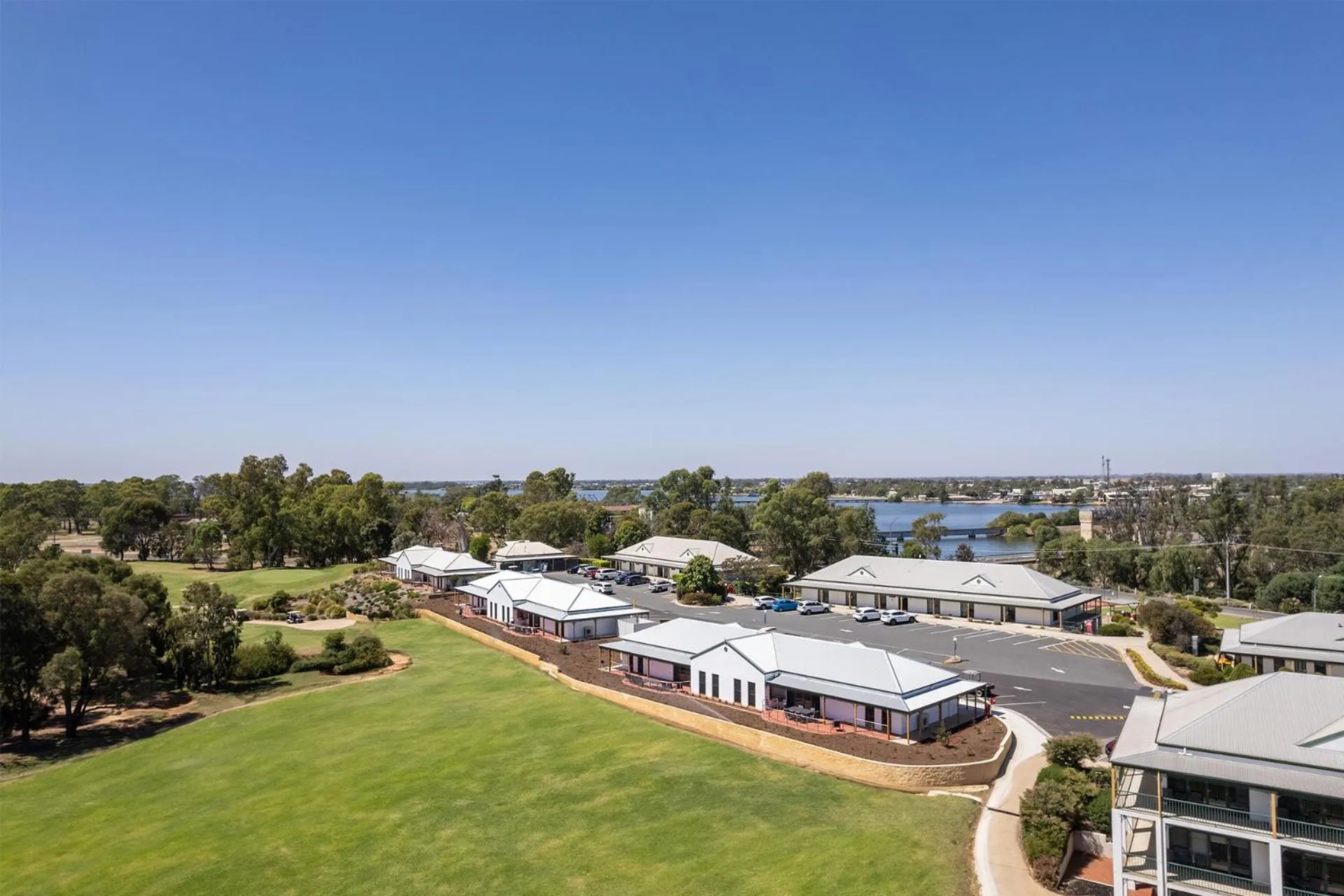 Property building in Yarrawonga Mulwala Golf Club