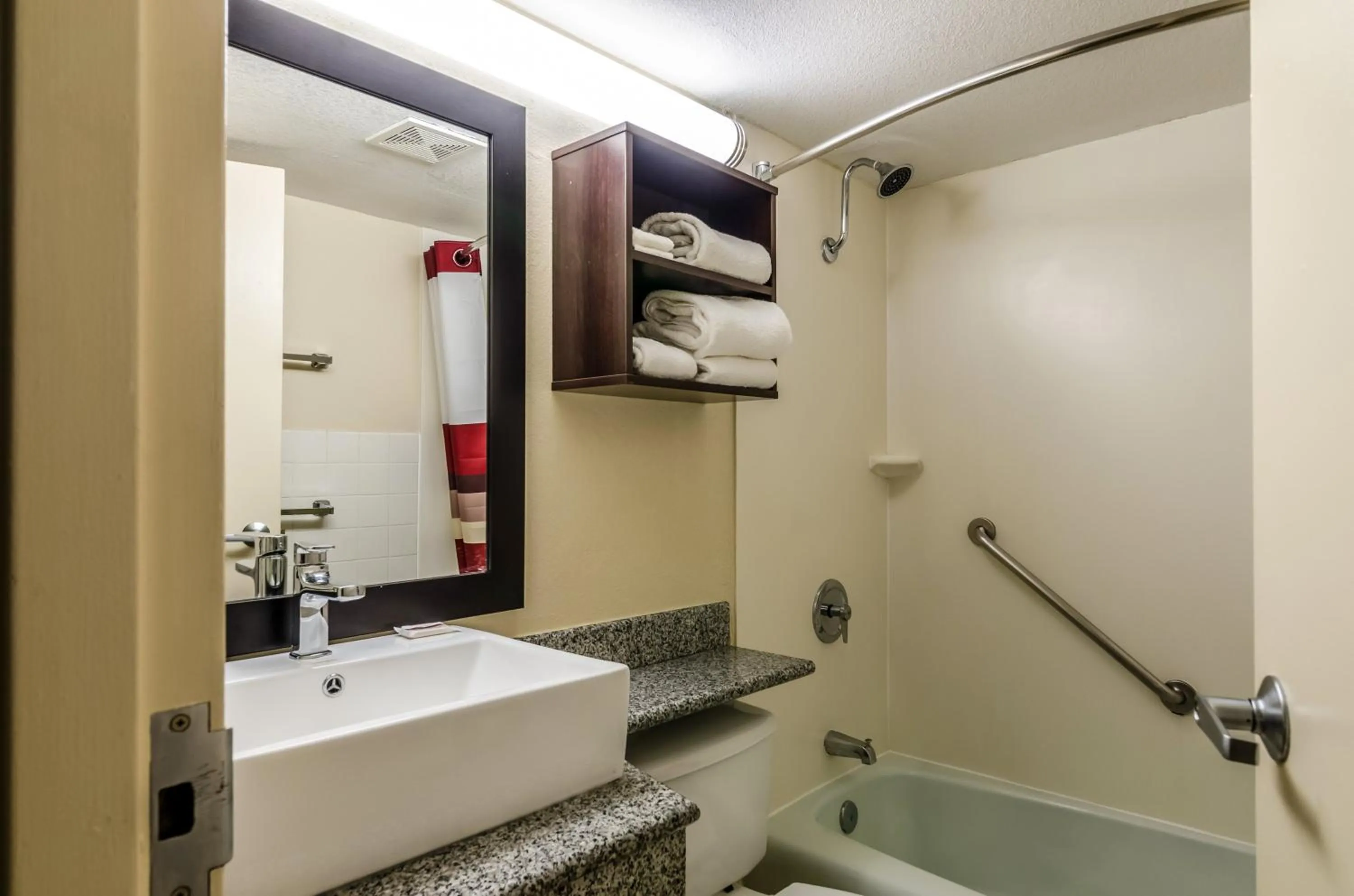 Bathroom in Red Roof Inn PLUS+ Wichita East