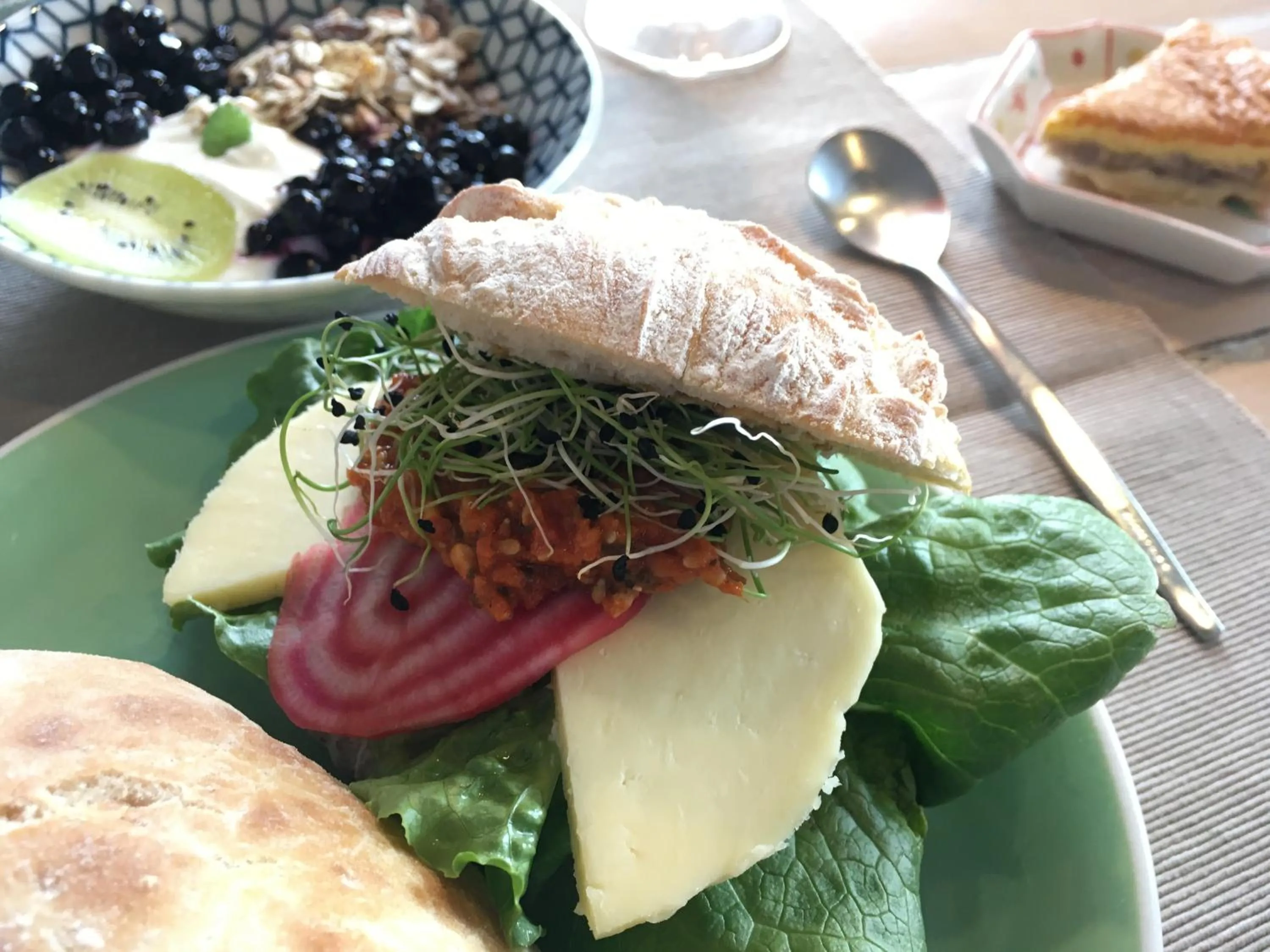 Food and drinks in Guesthouse 1x6