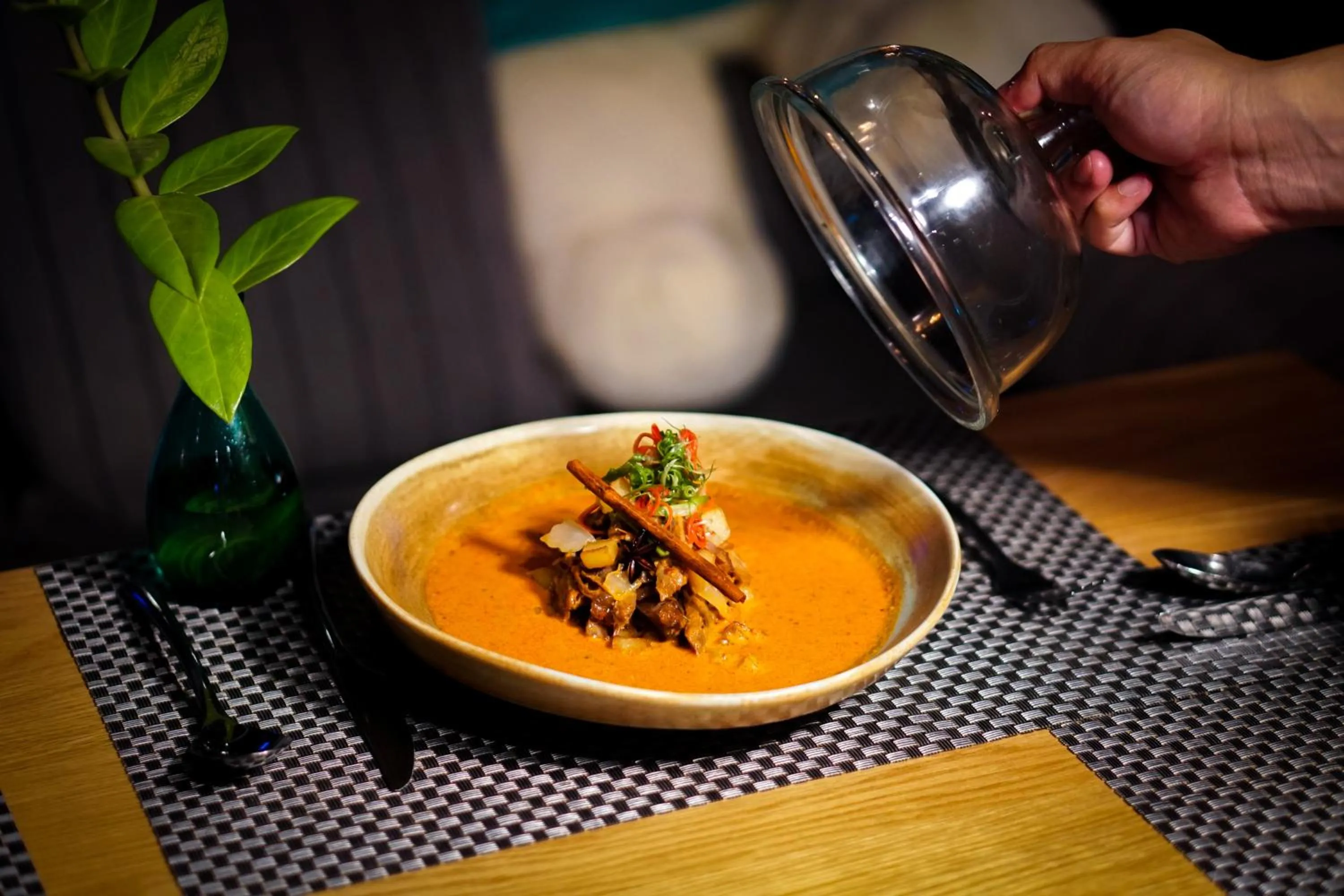 Meals in Seaphere Pattaya Hotel by Elite Suites