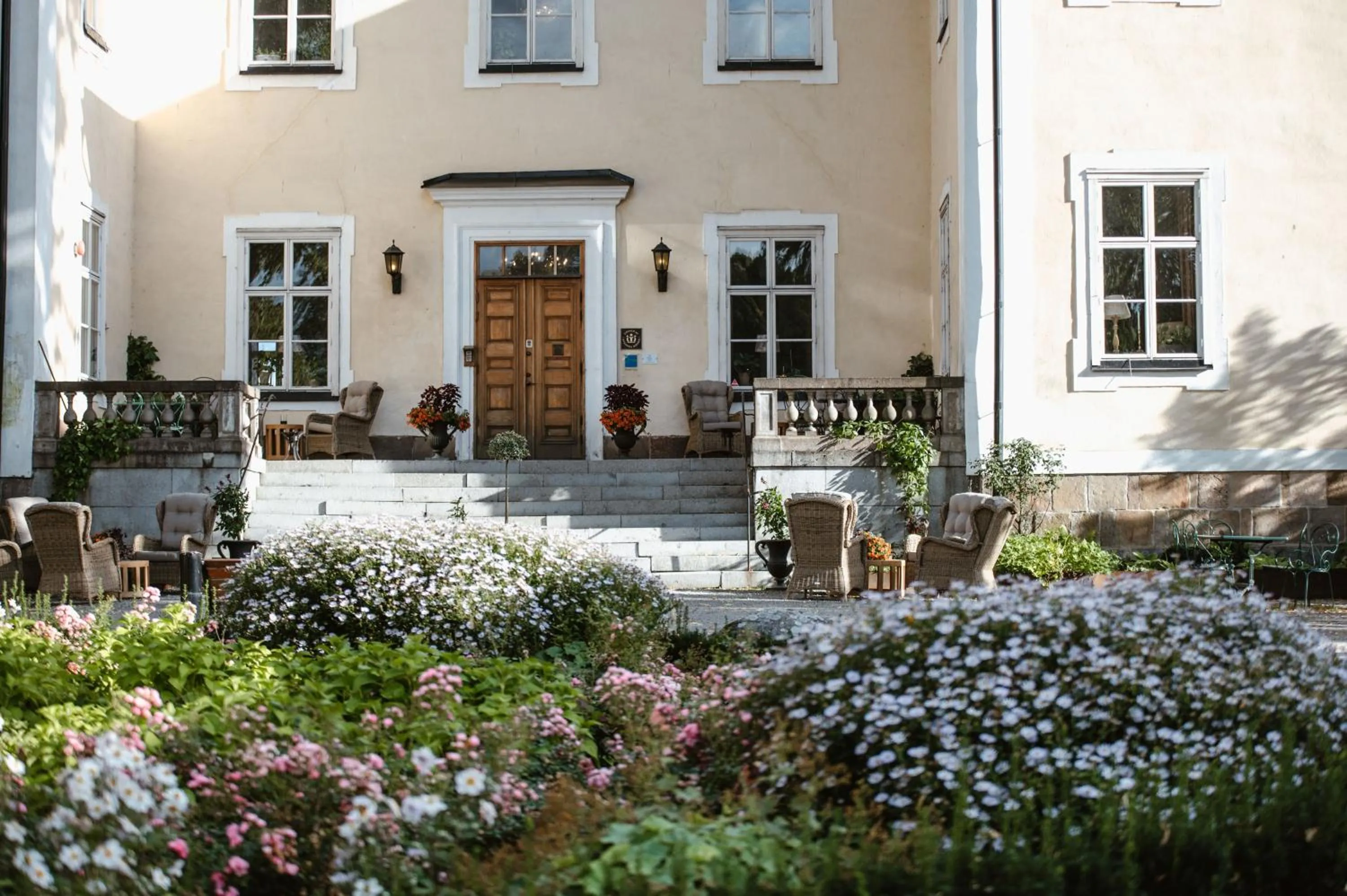 Facade/entrance in Haga Slott