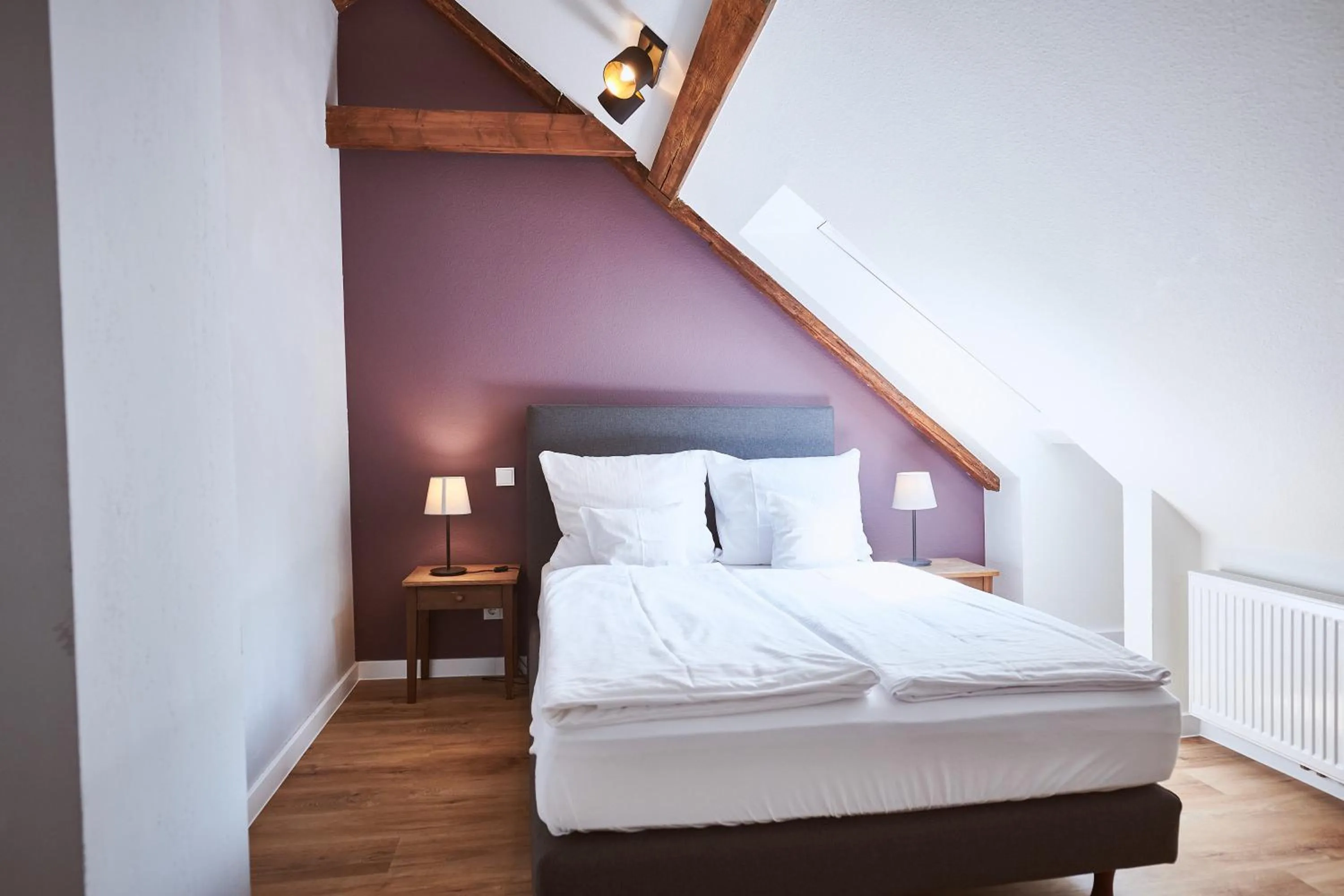 Bedroom, Bed in Gutshotel Baron Knyphausen