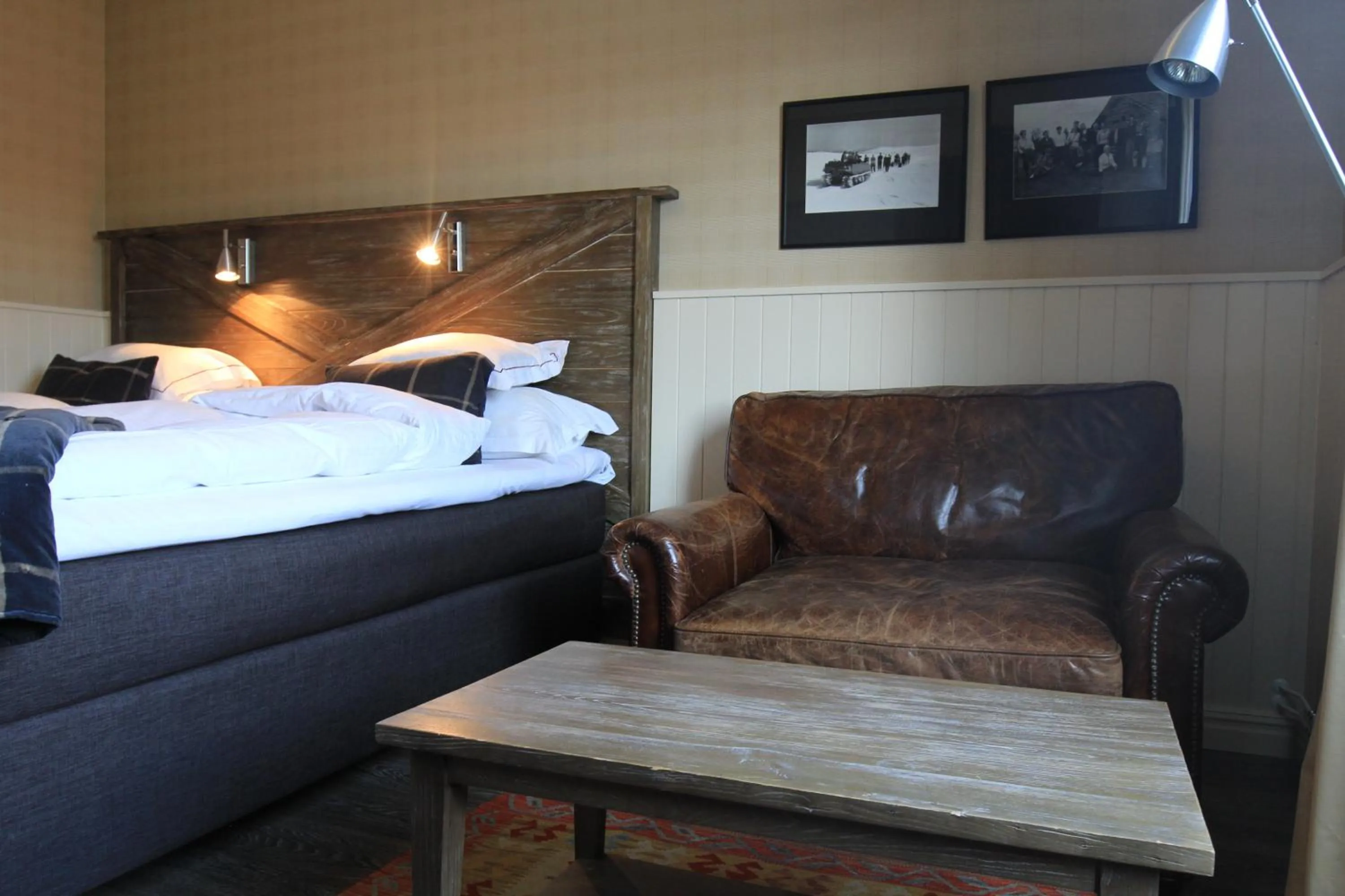 Property building, Bed in Sälens Högfjällshotell