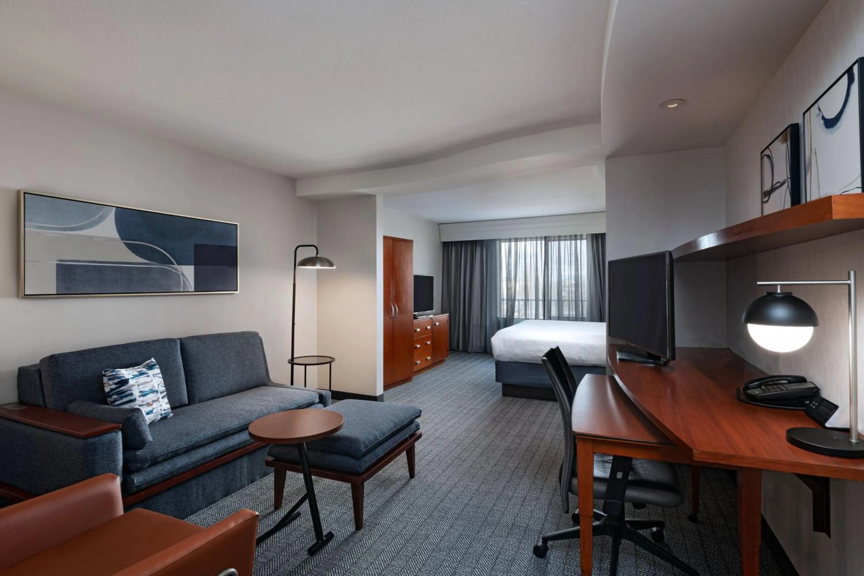 Photo of the whole room, Bed in Courtyard by Marriott Boise West/Meridian